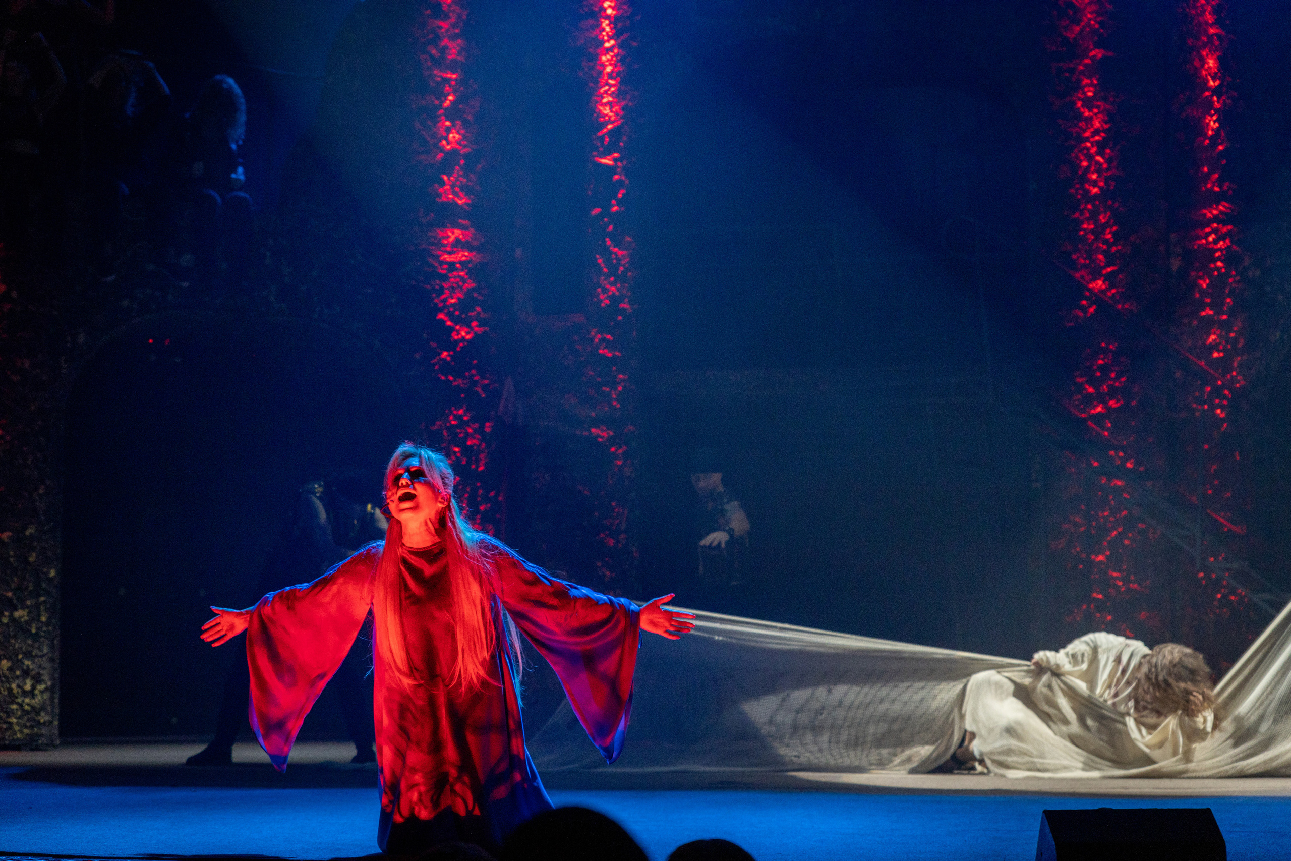 Театр Моссовета: Иисус Христос — Супервезда: 30 лет на сцене. Сайт фотографа Сергея Абрамова