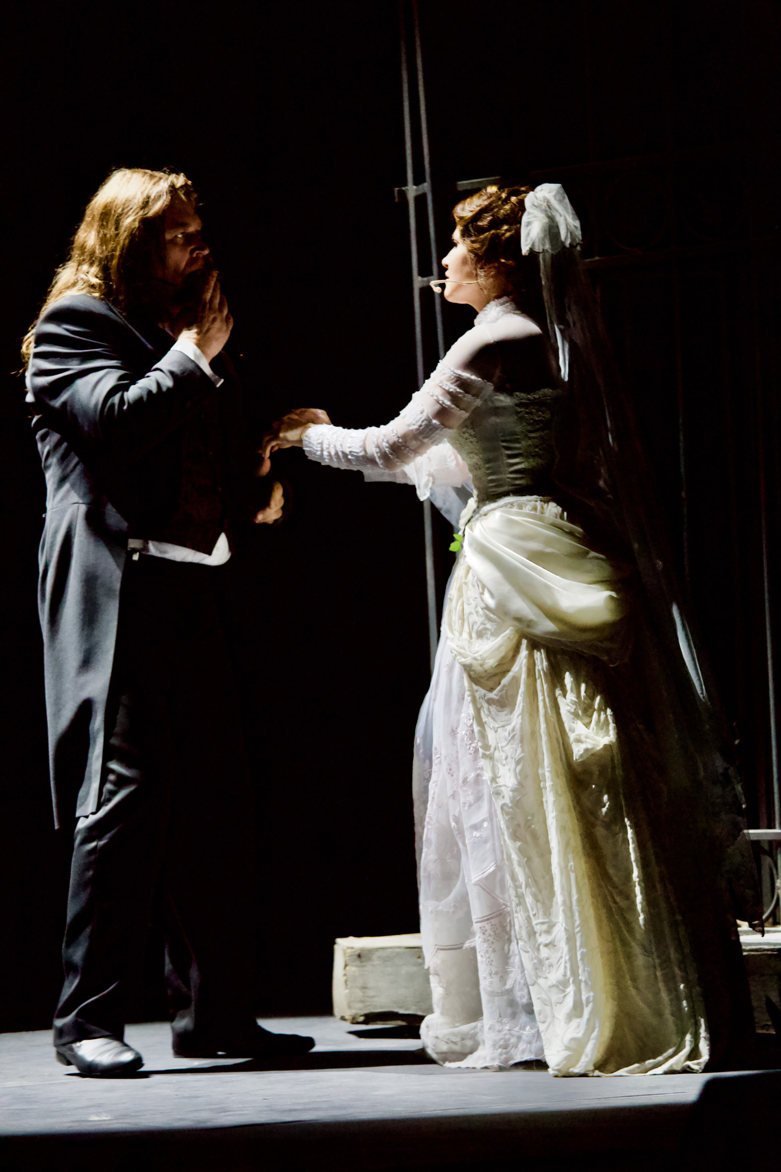 Театр Моссовета — Странная история доктора Джекила и мистера Хайда. Сайт фотографа Сергея Абрамова