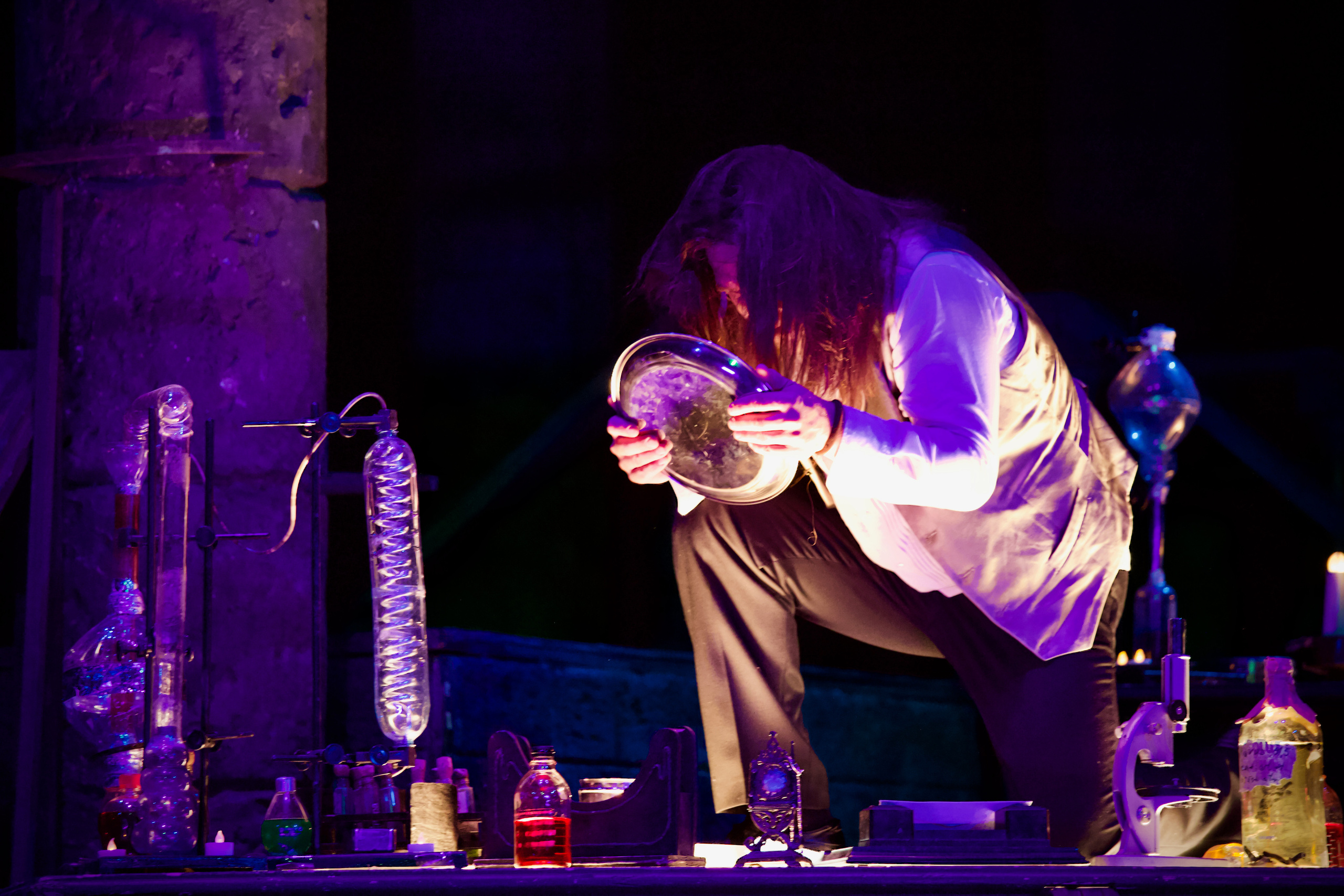 Театр Моссовета — Странная история доктора Джекила и мистера Хайда. Сайт фотографа Сергея Абрамова