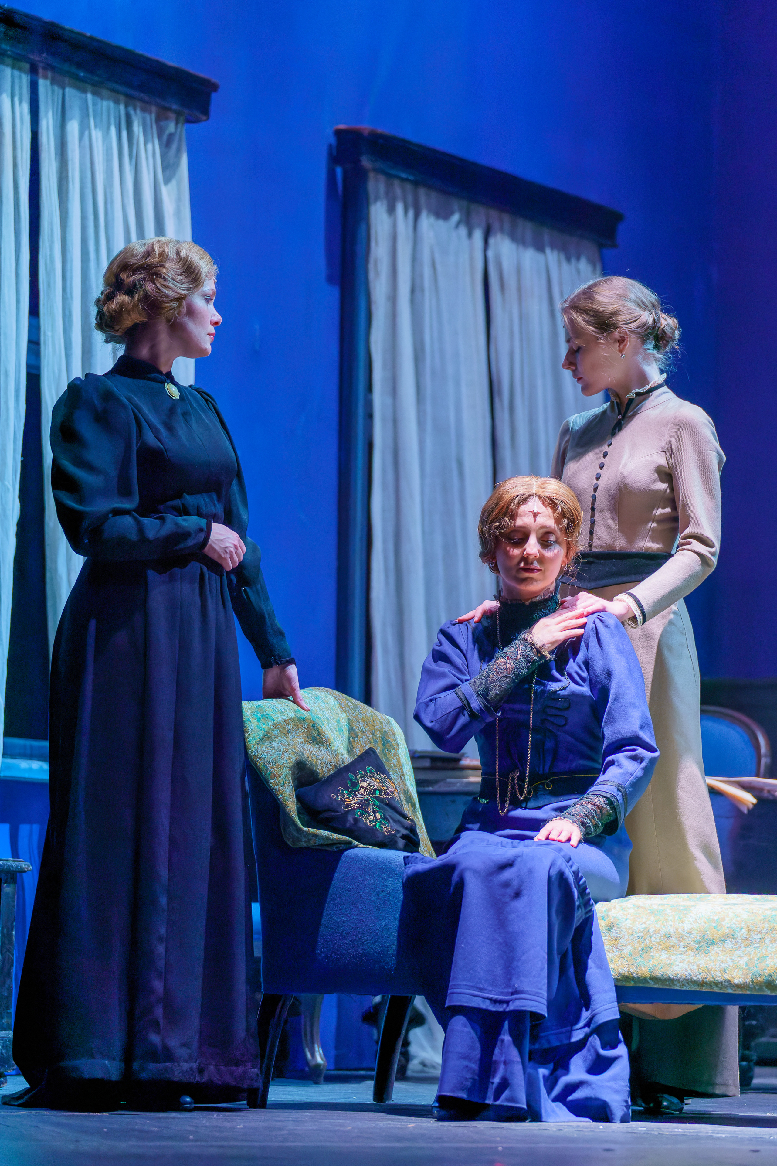 МХАТ Горького: Розовое платье Пресс показ 7 октября 2021 года. Сайт фотографа Сергея Абрамова