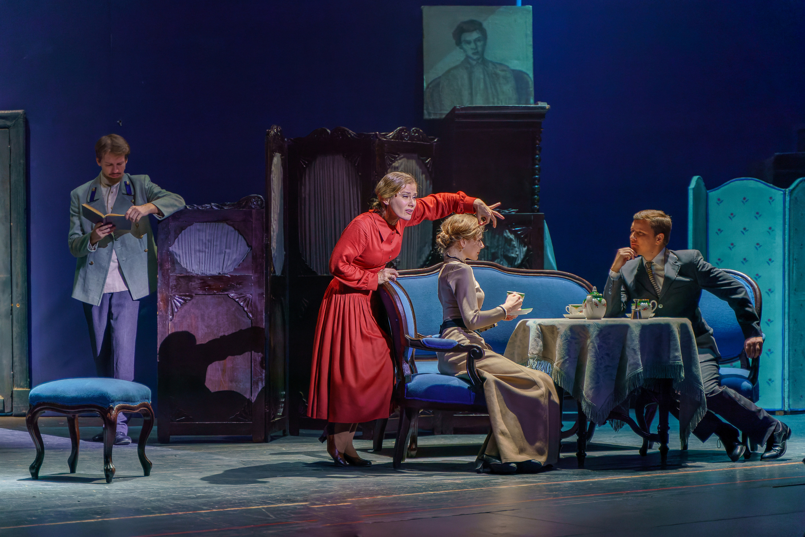 МХАТ Горького: Розовое платье Пресс показ 7 октября 2021 года. Сайт фотографа Сергея Абрамова