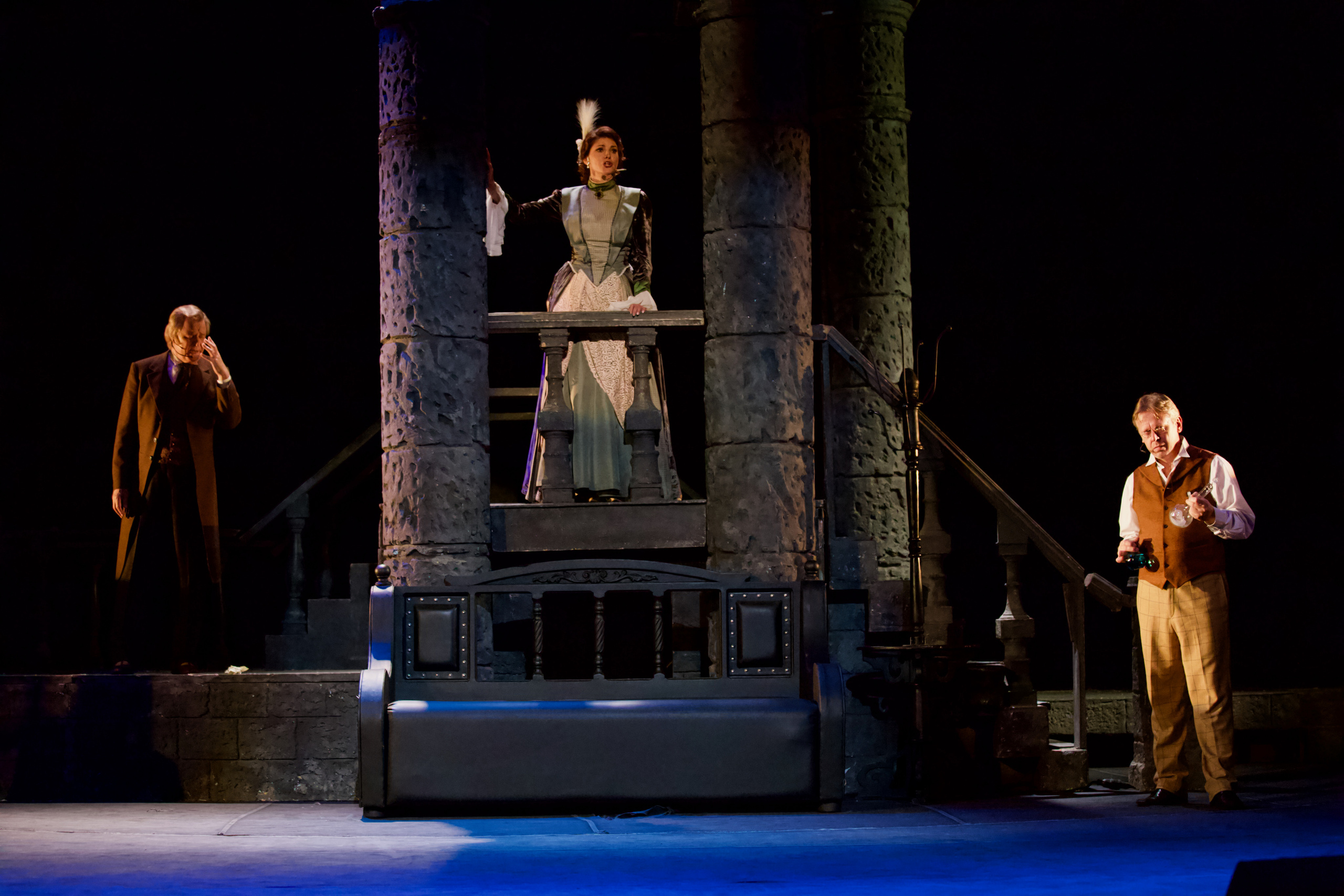 Театр Моссовета — Странная история доктора Джекила и мистера Хайда. Сайт фотографа Сергея Абрамова