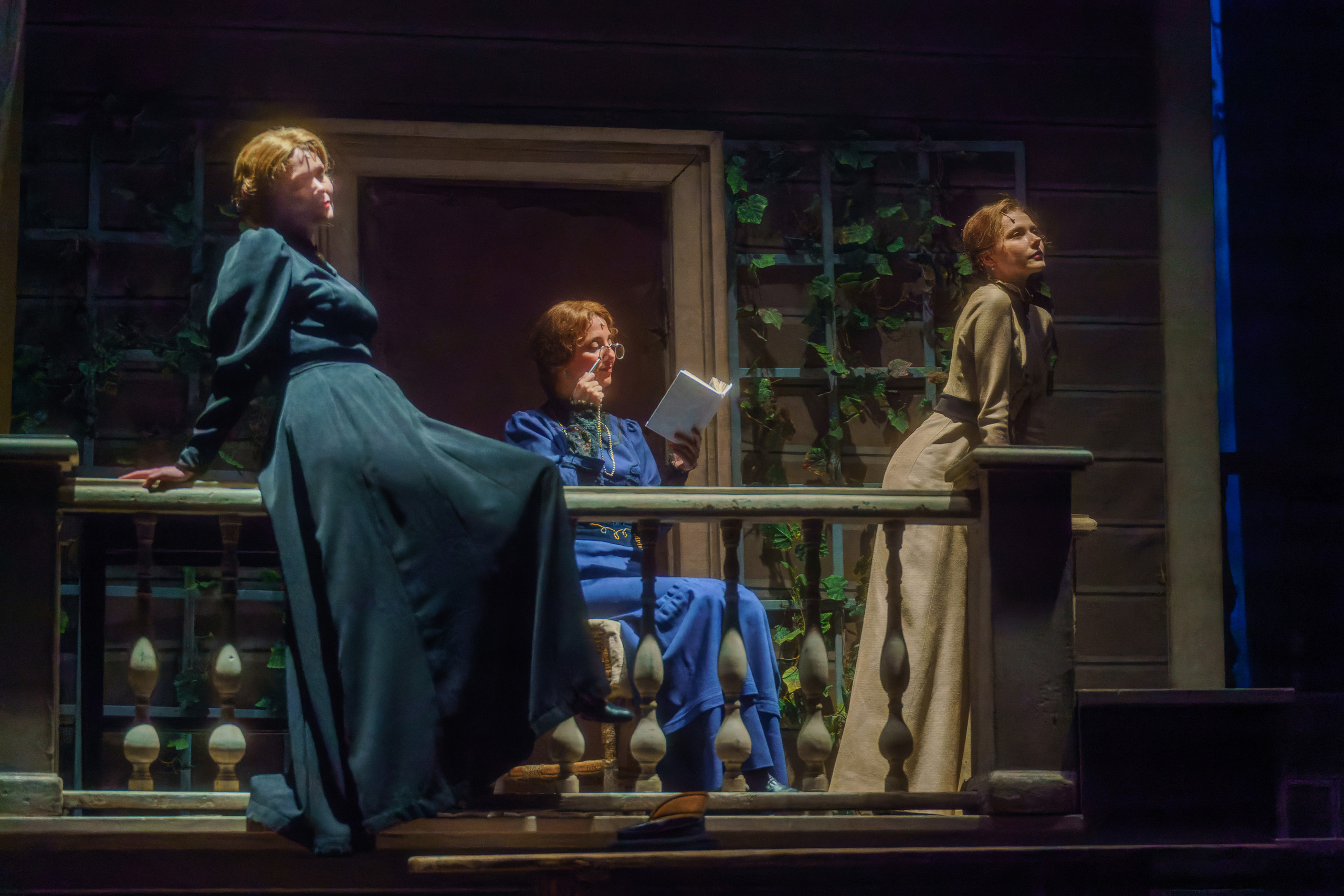 МХАТ Горького: Розовое платье Пресс показ 7 октября 2021 года. Сайт фотографа Сергея Абрамова