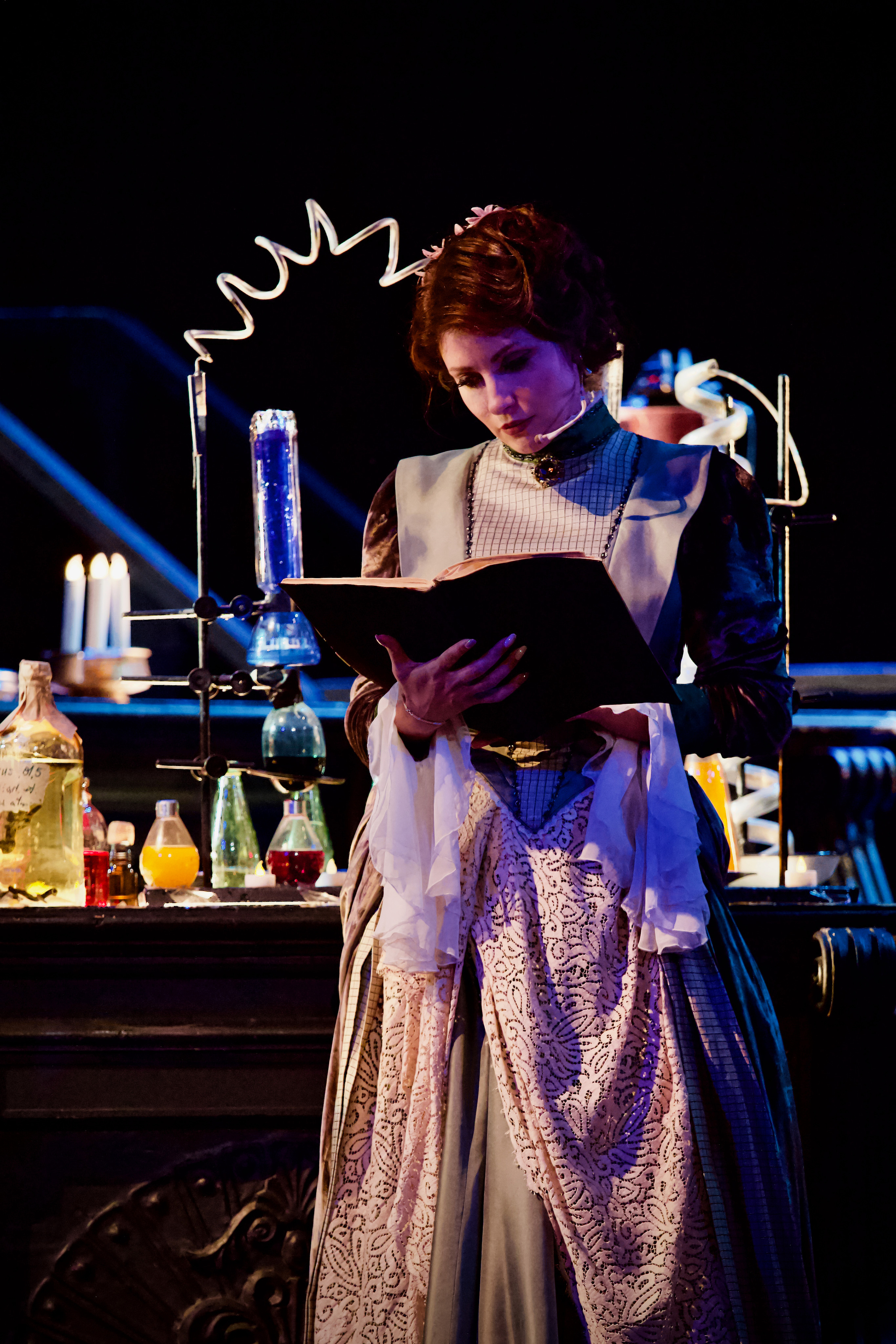 Театр Моссовета — Странная история доктора Джекила и мистера Хайда. Сайт фотографа Сергея Абрамова