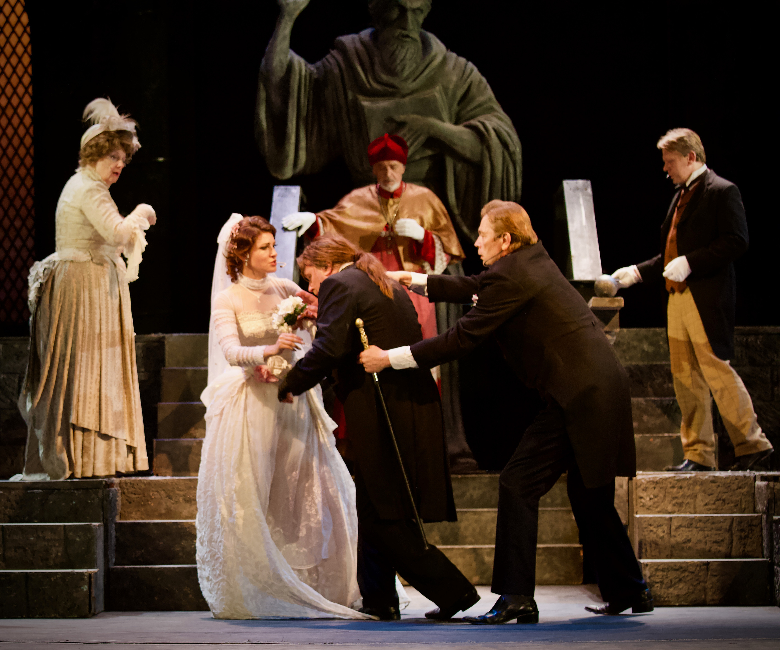 Театр Моссовета — Странная история доктора Джекила и мистера Хайда. Сайт фотографа Сергея Абрамова