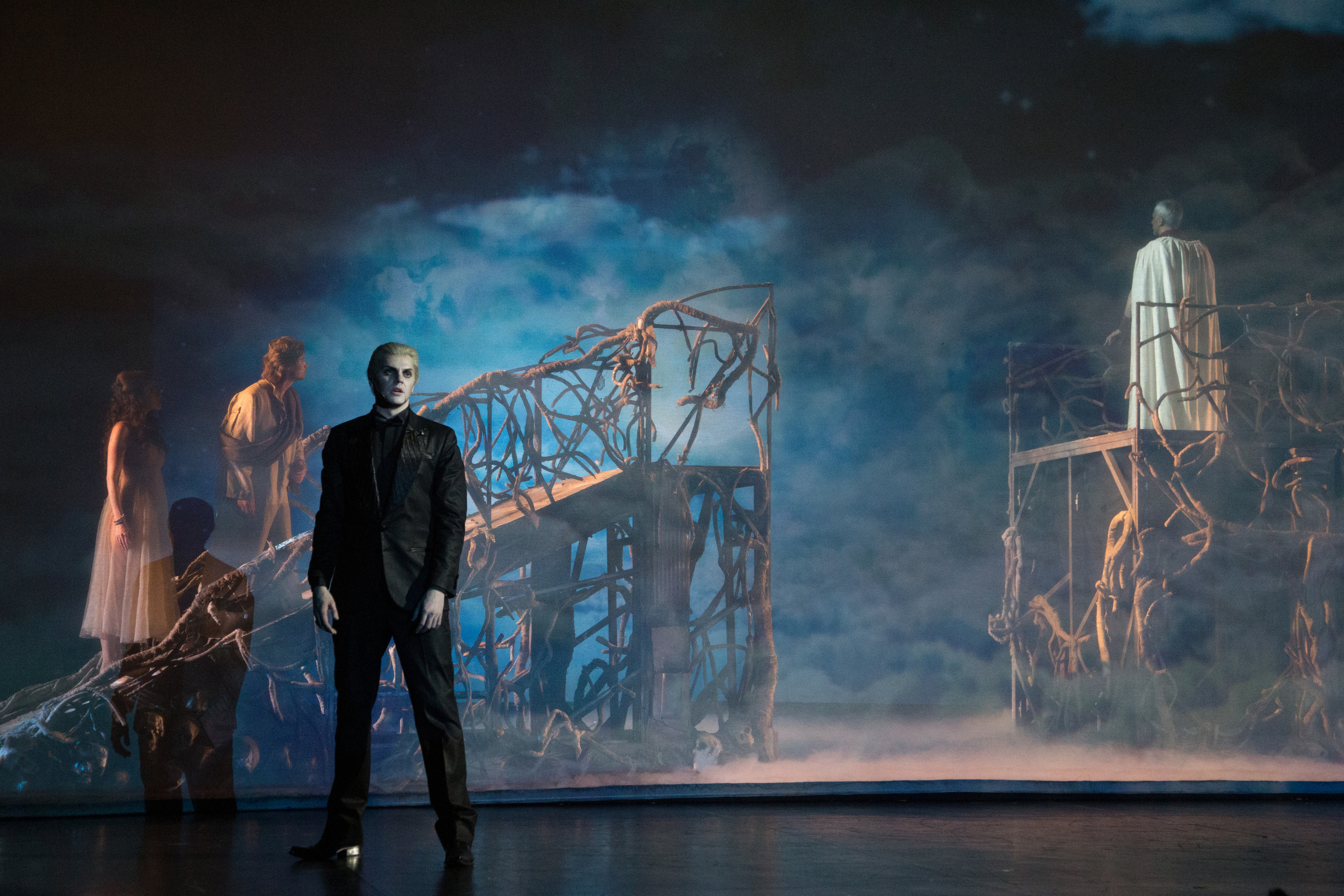 Makers Lab: Мастер и Маргарита. Сайт фотографа Сергея Абрамова