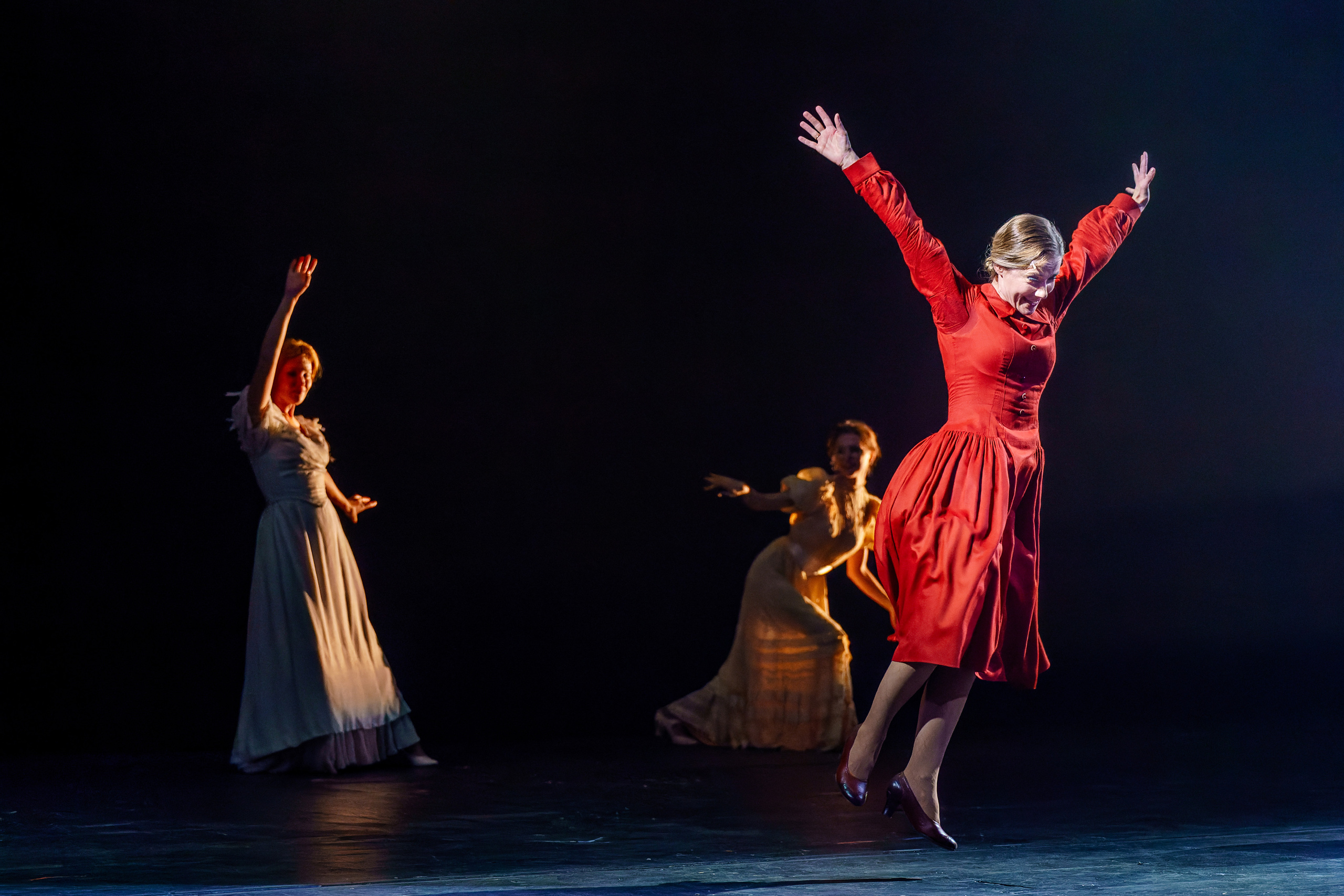 МХАТ Горького: Розовое платье Пресс показ 7 октября 2021 года. Сайт фотографа Сергея Абрамова