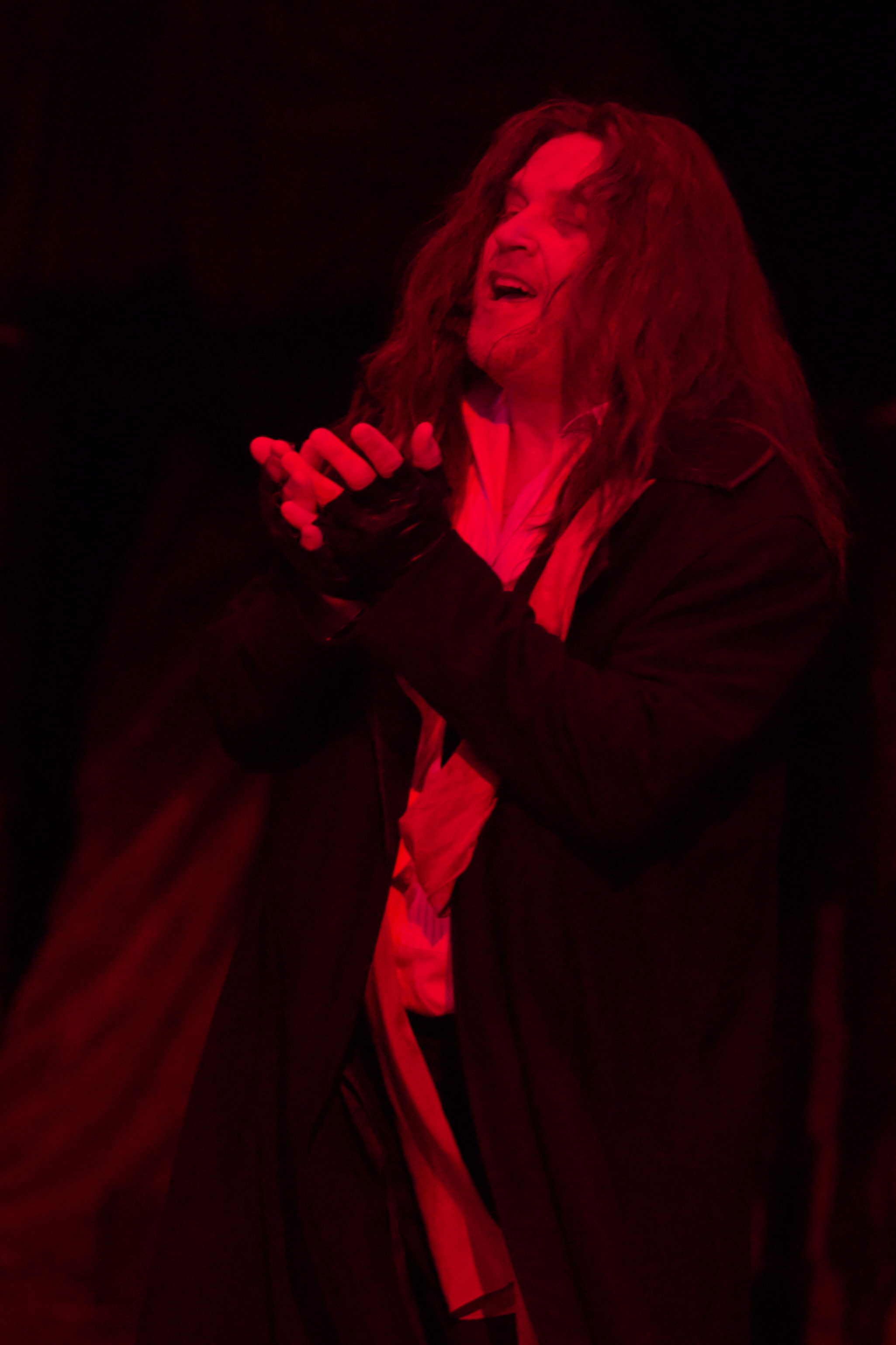 Театр Моссовета — Странная история доктора Джекила и мистера Хайда. Сайт фотографа Сергея Абрамова