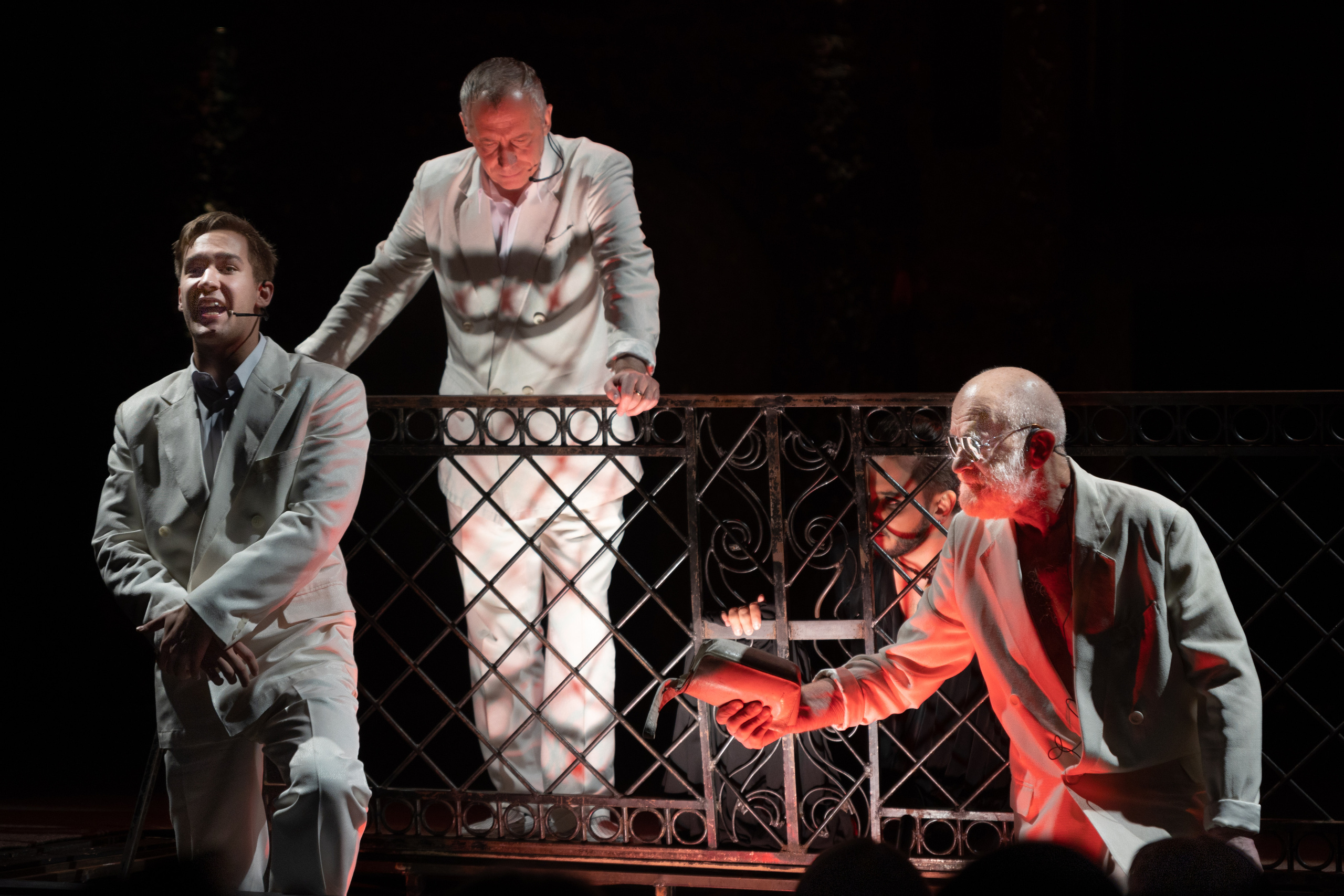 Театр Моссовета: Иисус Христос — Супервезда: 30 лет на сцене. Сайт фотографа Сергея Абрамова