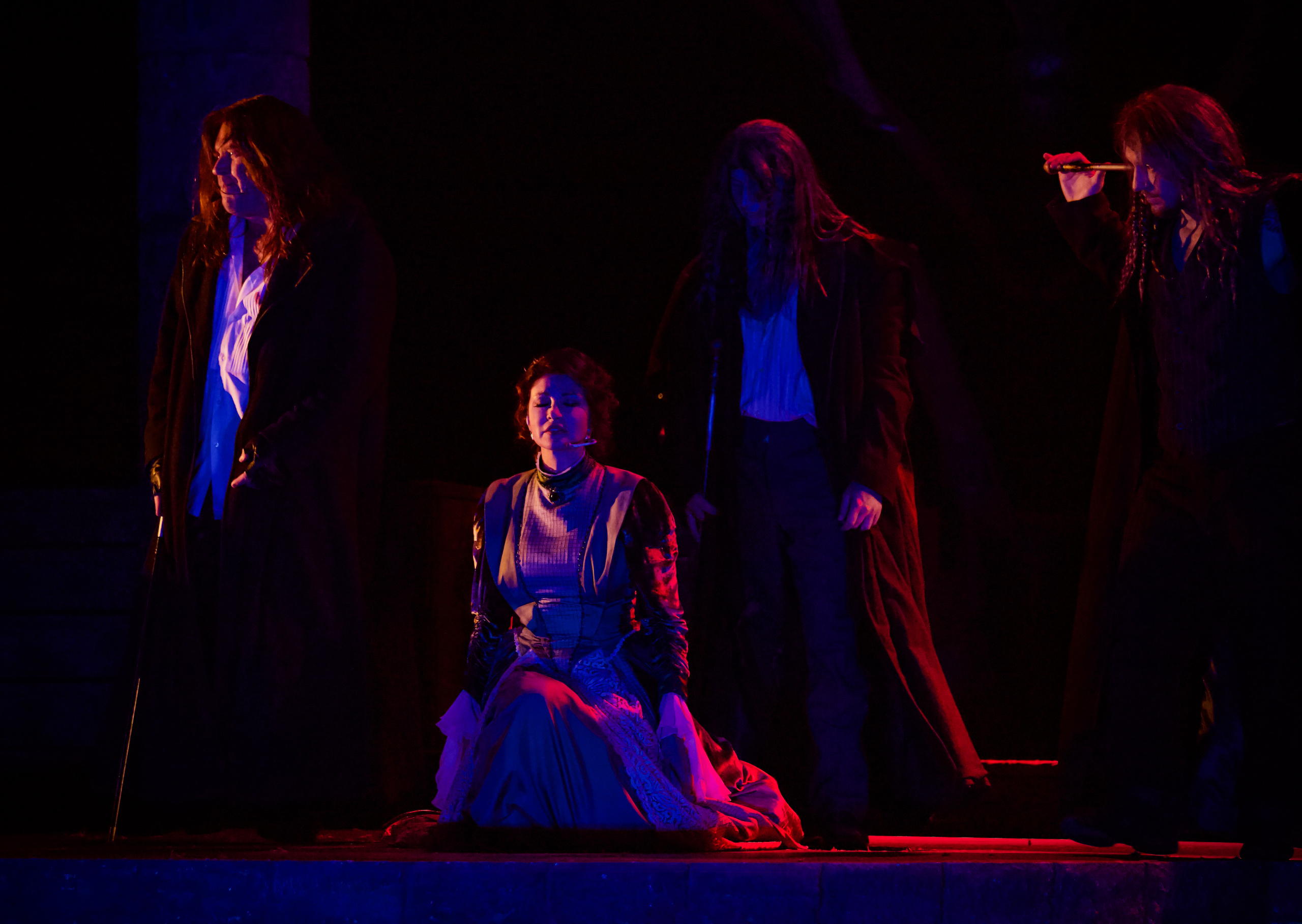 Театр Моссовета — Странная история доктора Джекила и мистера Хайда. Сайт фотографа Сергея Абрамова