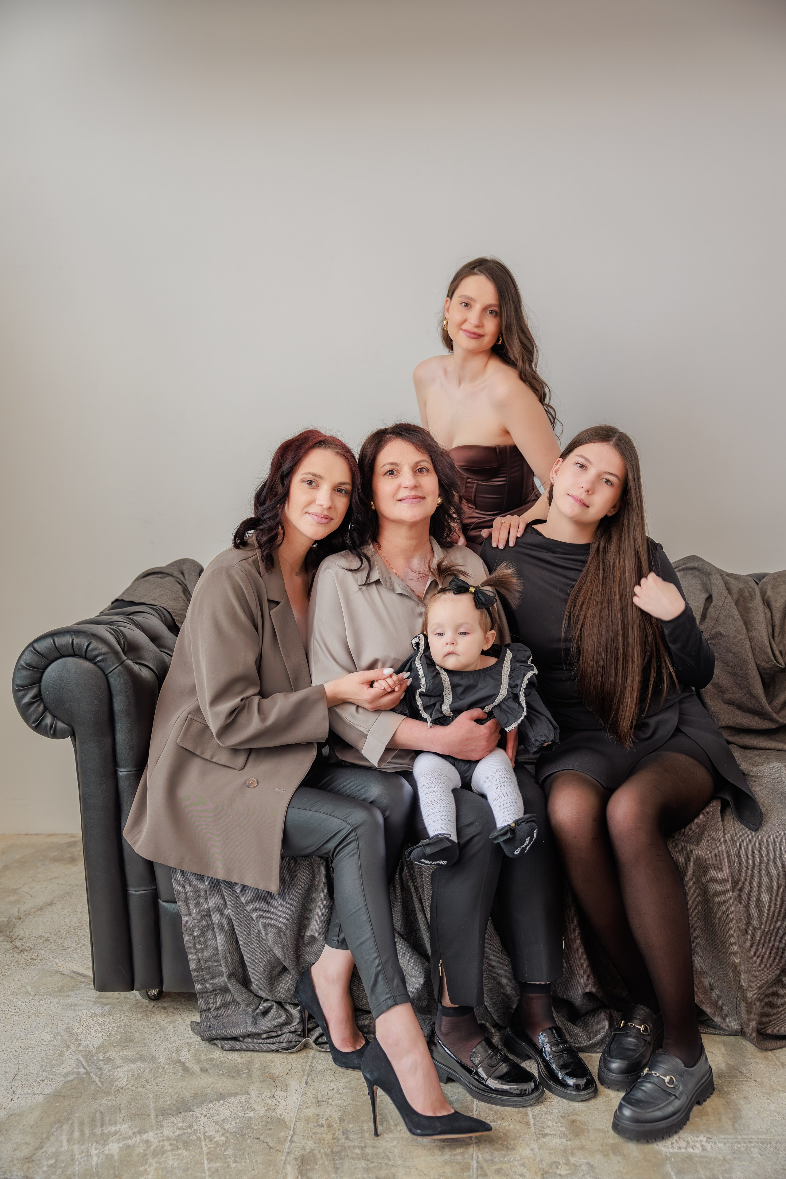 Семейная фотосессия в Хабаровске 3 поколения. Семейный Фотограф в Хабаровске Мария Кучерявая
