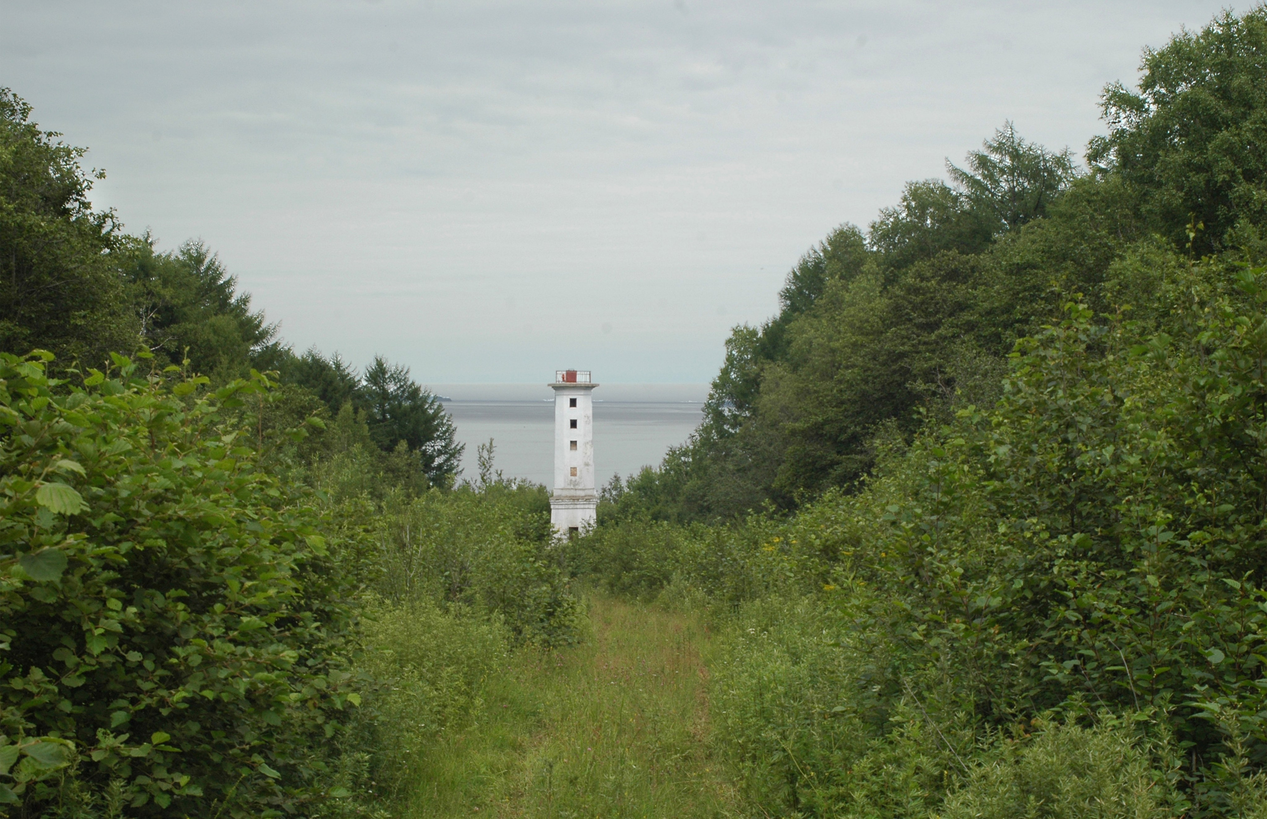 маяк, вода, залив ,лес, советская гавань, гора, сопка, природа, фотограф, Хабаровск, дальний восток, пейзаж