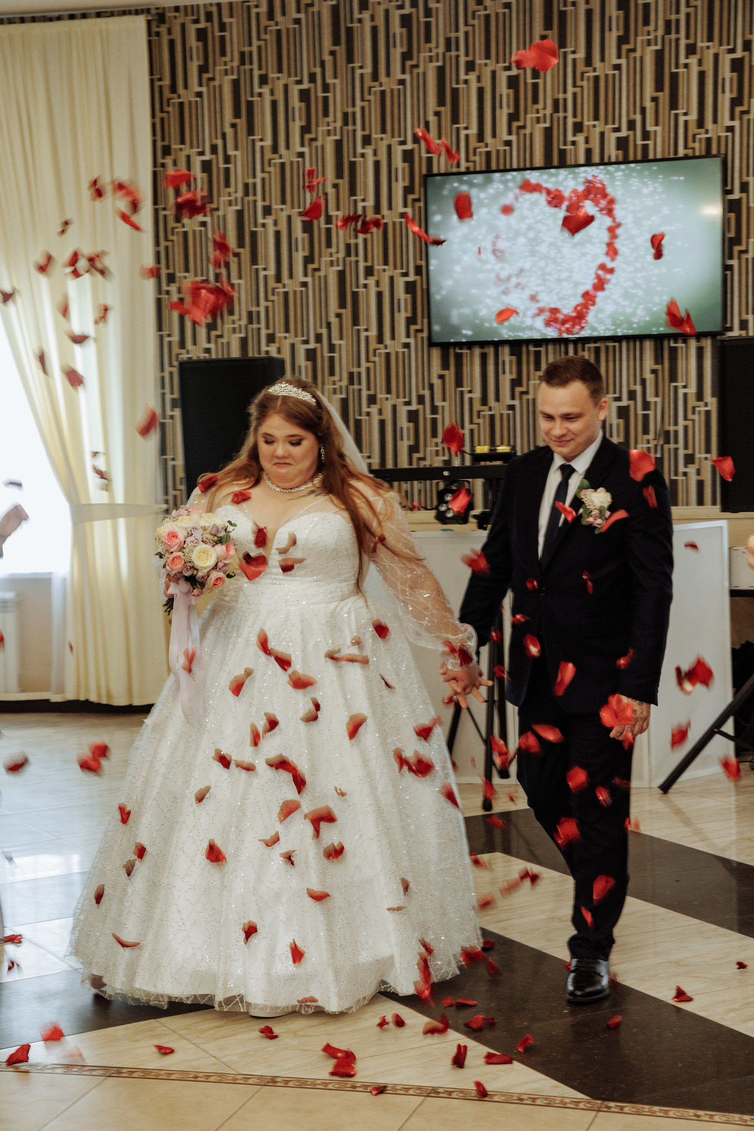 Николай и Диана, свадебный банкет. Свадебный и семейный фотограф в г. Волхов Алексей Кочерыжкин