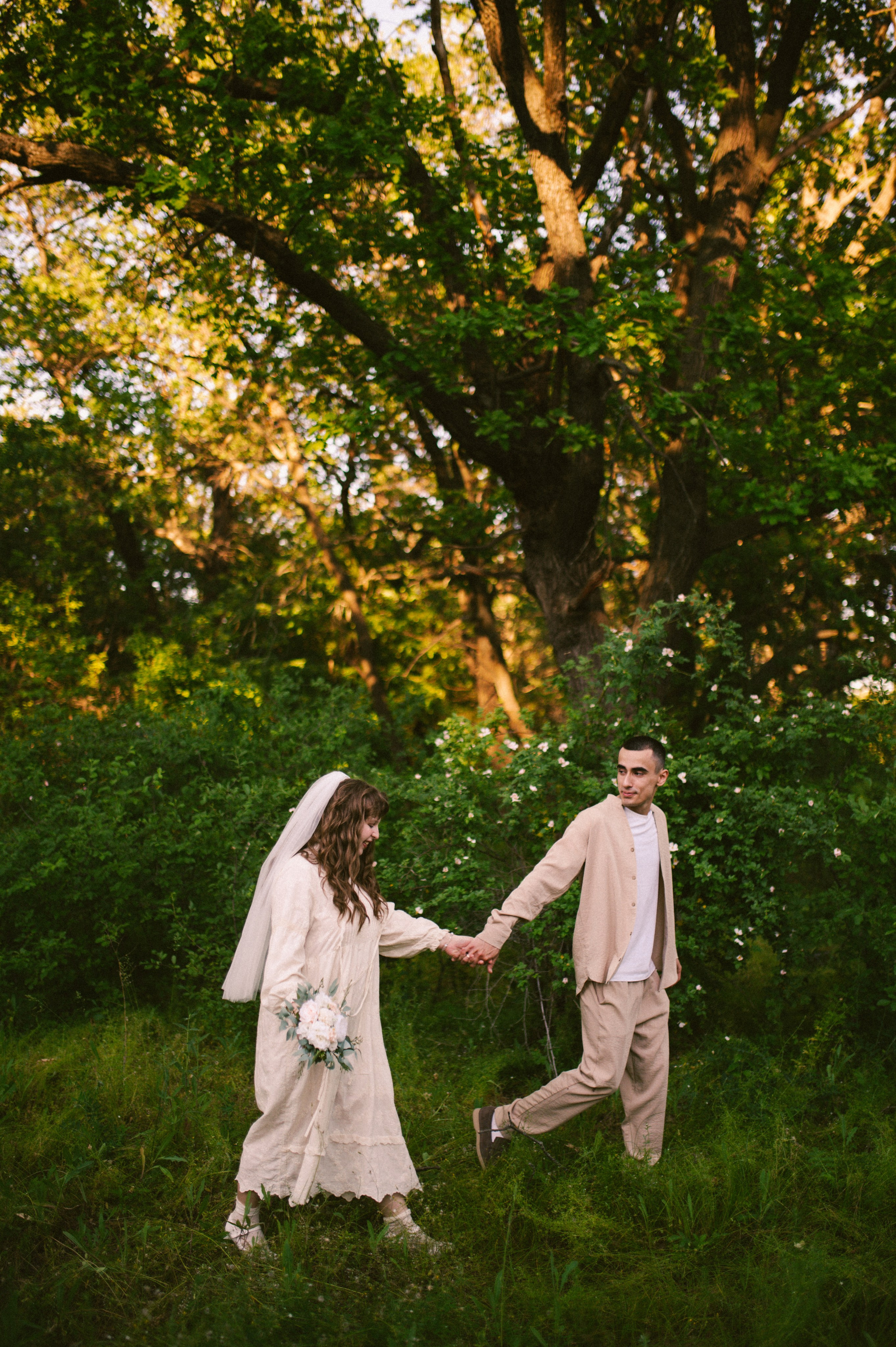 Саид и Алёна Свадебная прогулка 25.05.25. Свадебный и семейный фотограф Волгоград Анастасия Садовникова