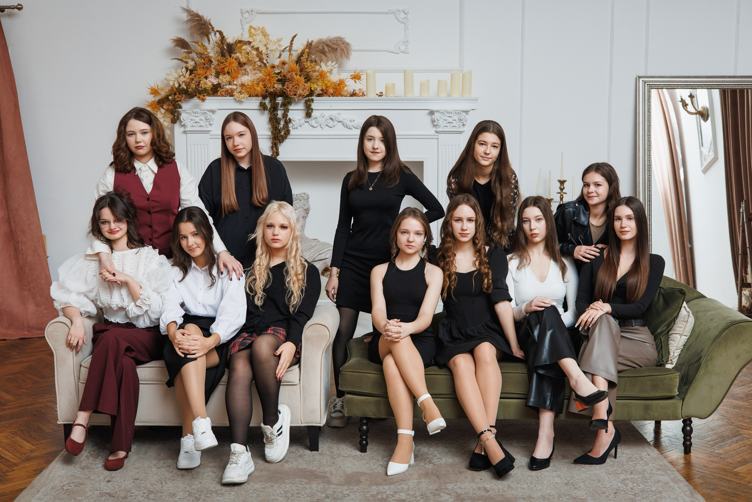 Локация для коллективных кадров № 5. Выпускные альбомы клевербук Воронеж