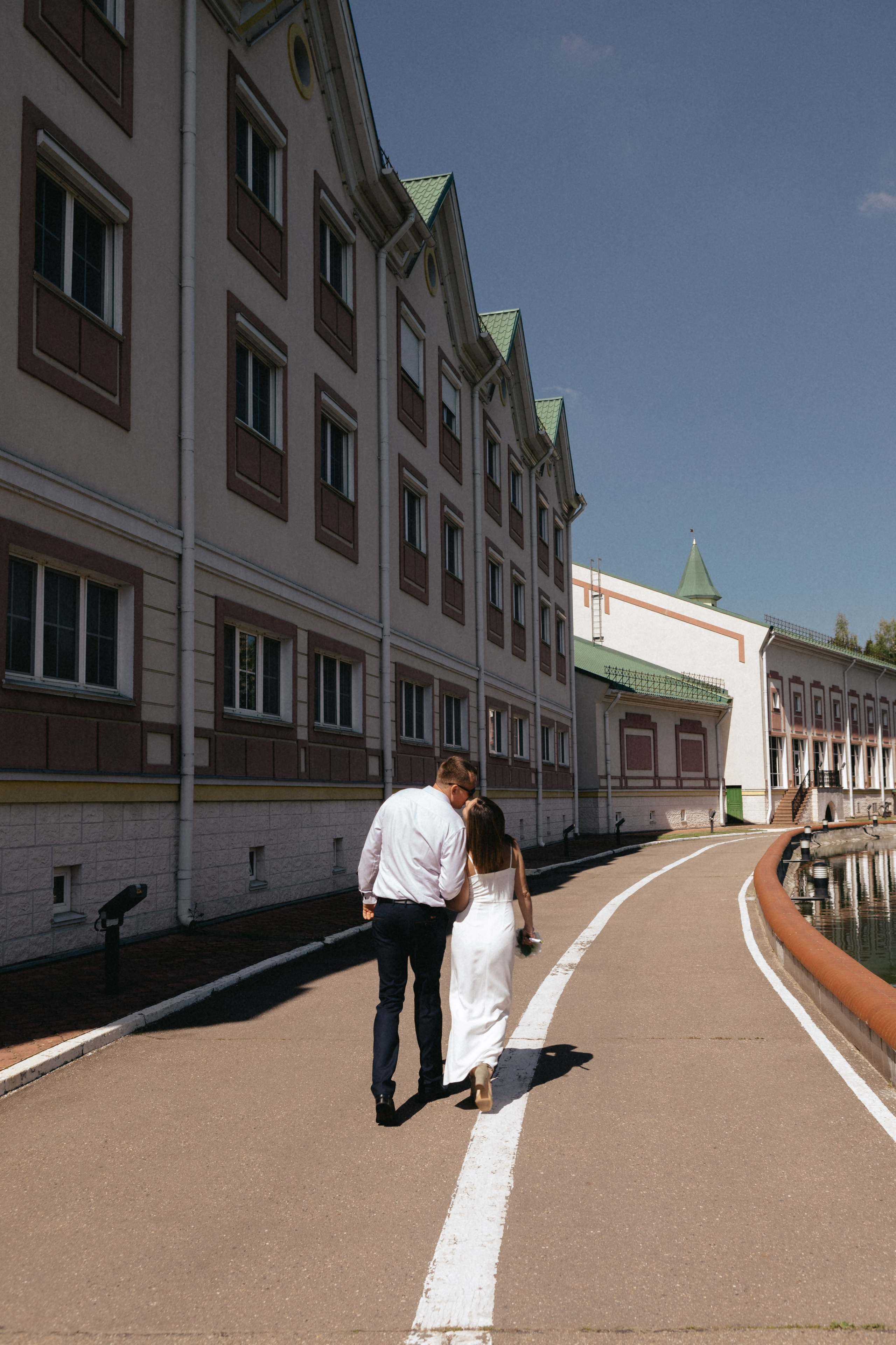 Лиза и Сережа. Роспись и тусовка в коттедже. Свадебный и портретный фотограф в Москве Анастасия Масюк