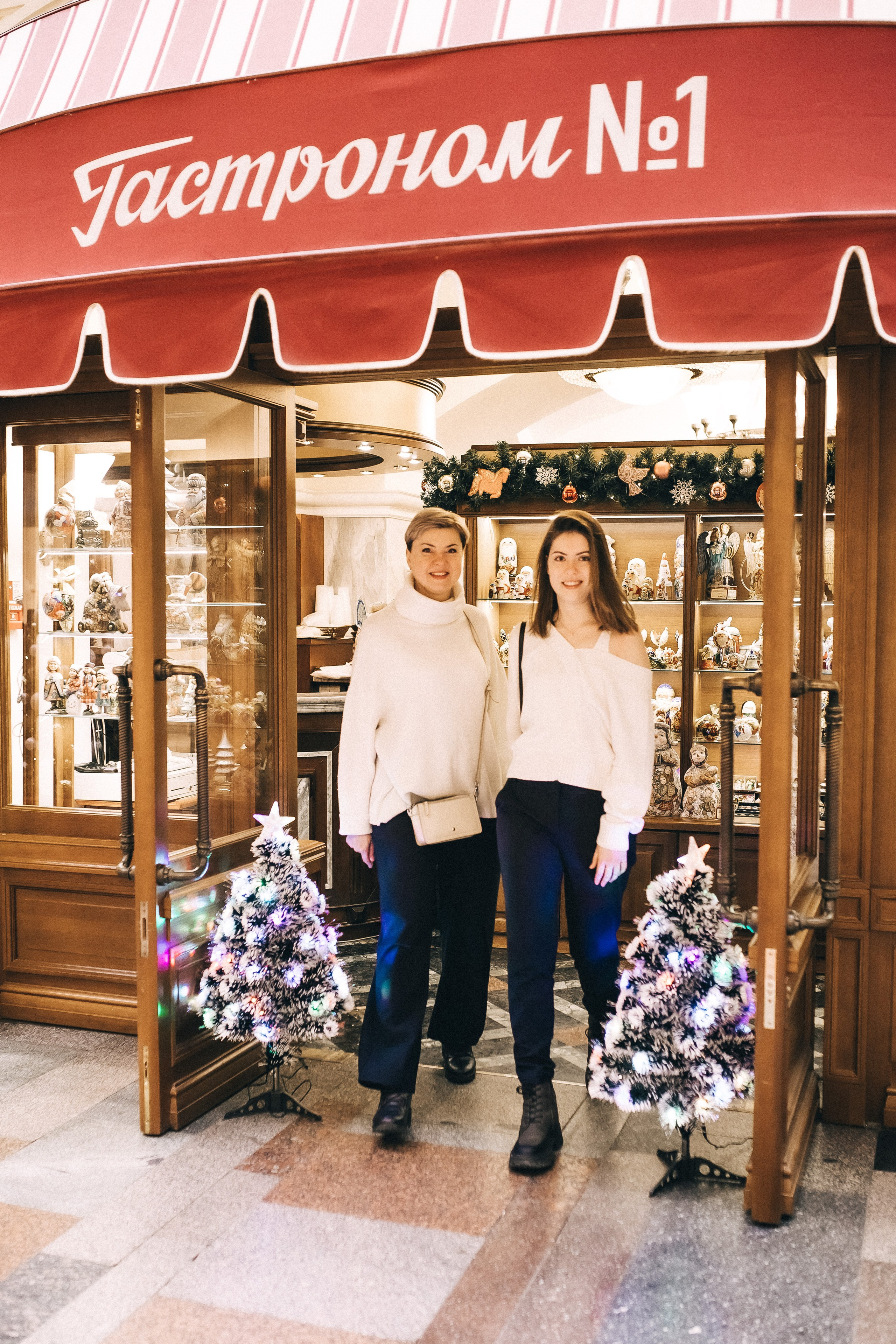 ГУМ и новогодняя ярмарка. Юля и Валя!. Профессиональный фотограф, Москва |Видное Елена Елизарова
