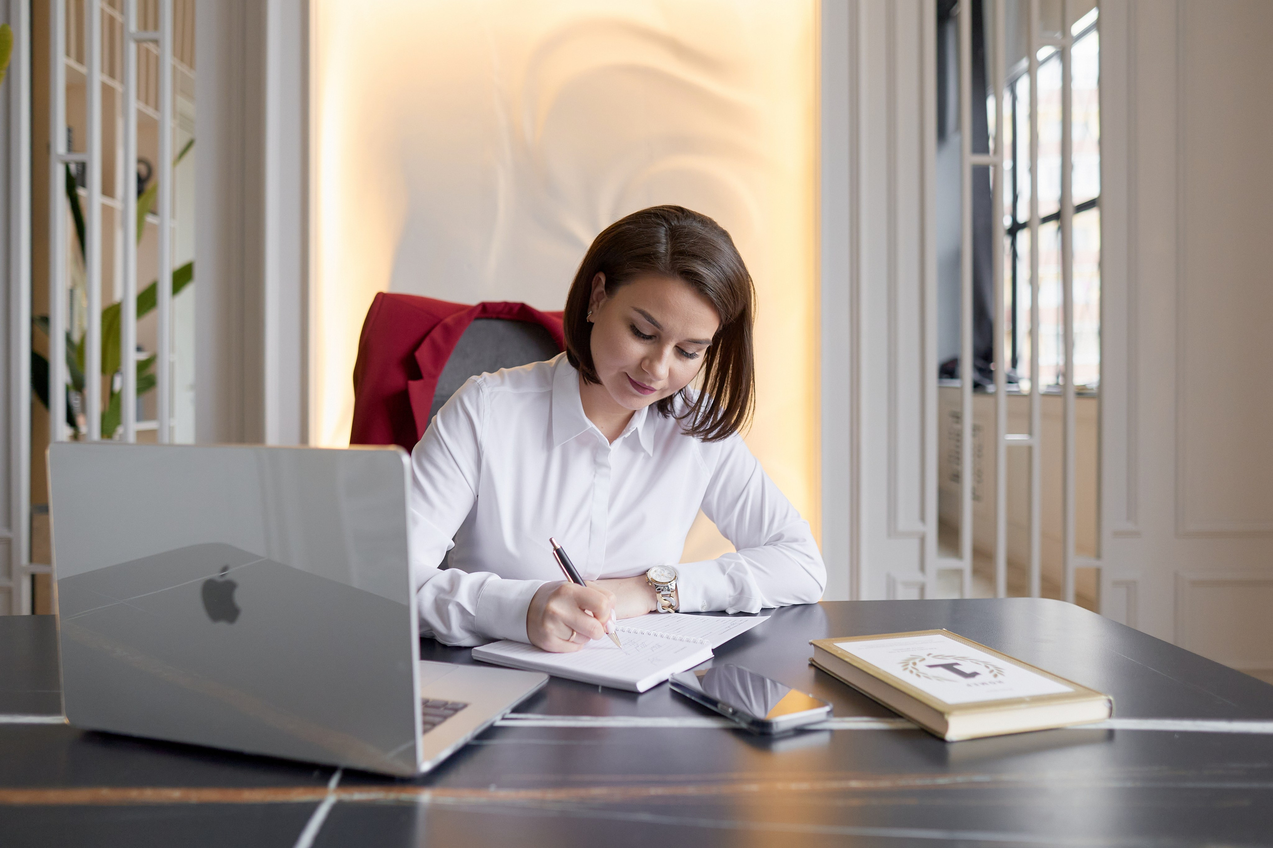 Фотосессия для риелтора. Семейный и свадебный фотограф в Москве Пушкино Элеонора Янбухтина