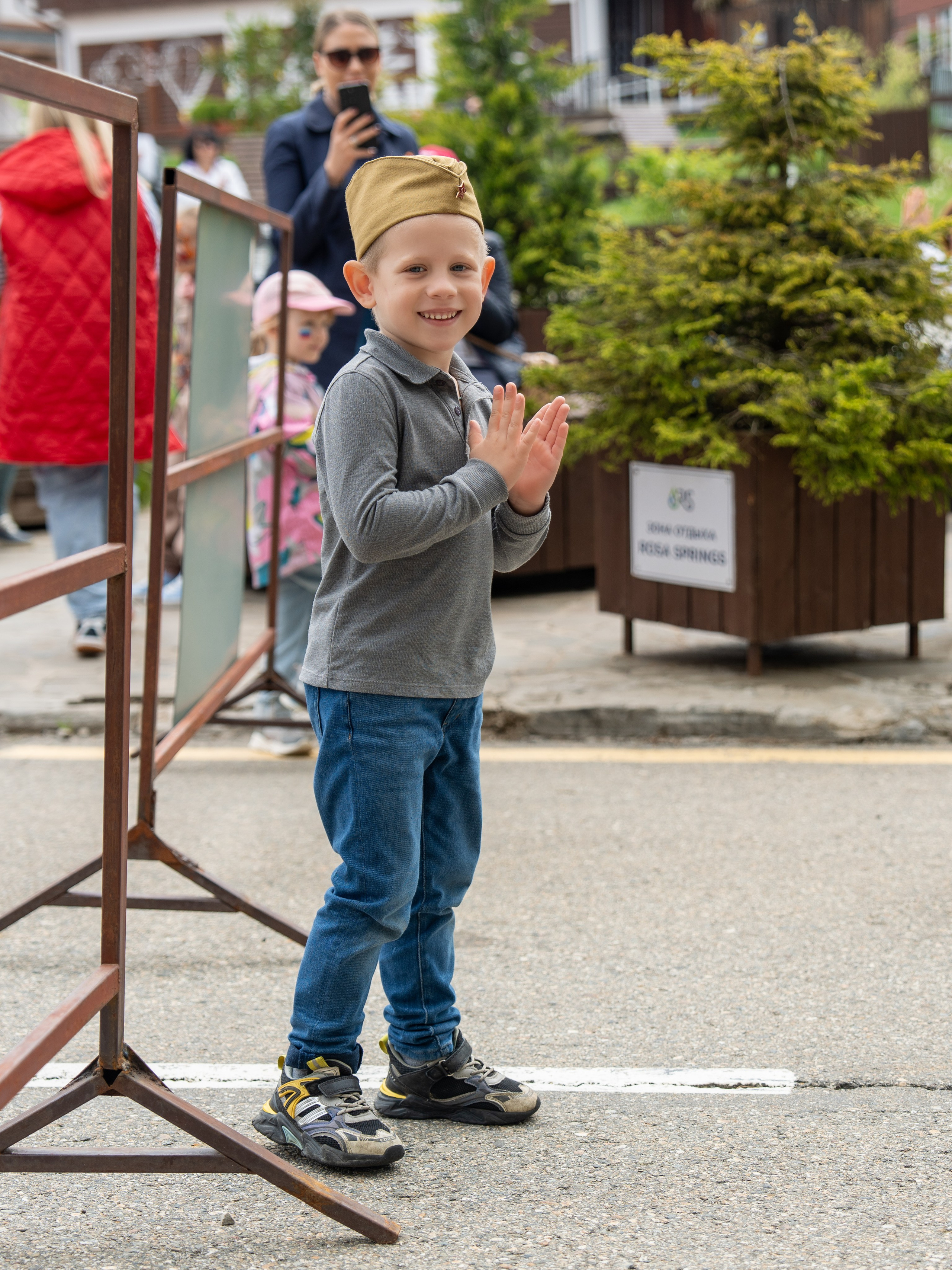 Шествие бессмертного полка 9 мая 2024 Rosa Springs. Репортажный фотограф в Красной Поляне и Сочи Павлюченко Екатерина