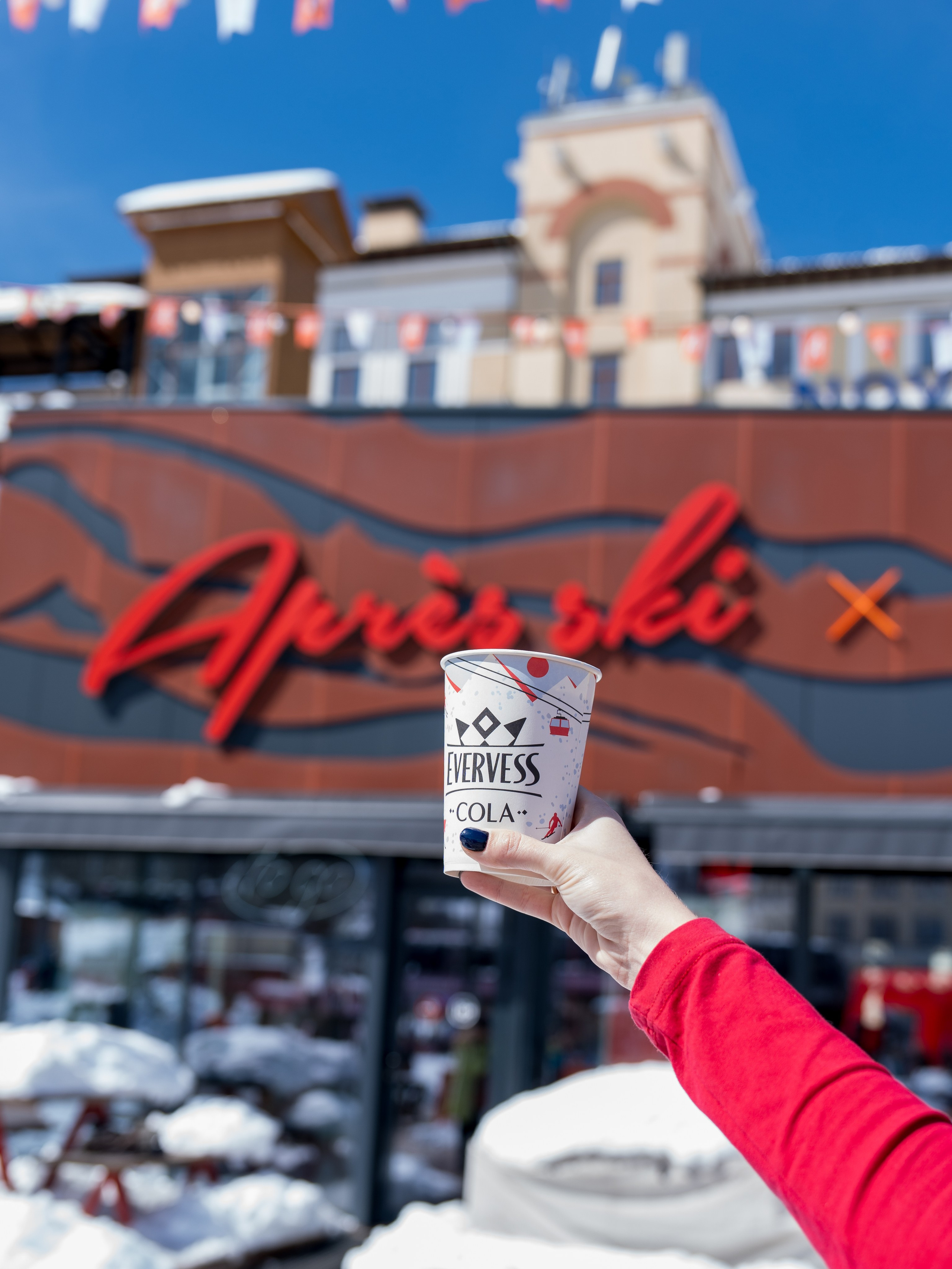 Компания «EVERVESS»: отчет с точек продаж на курортах Красной Поляны. Репортажный фотограф в Красной Поляне и Сочи Павлюченко Екатерина