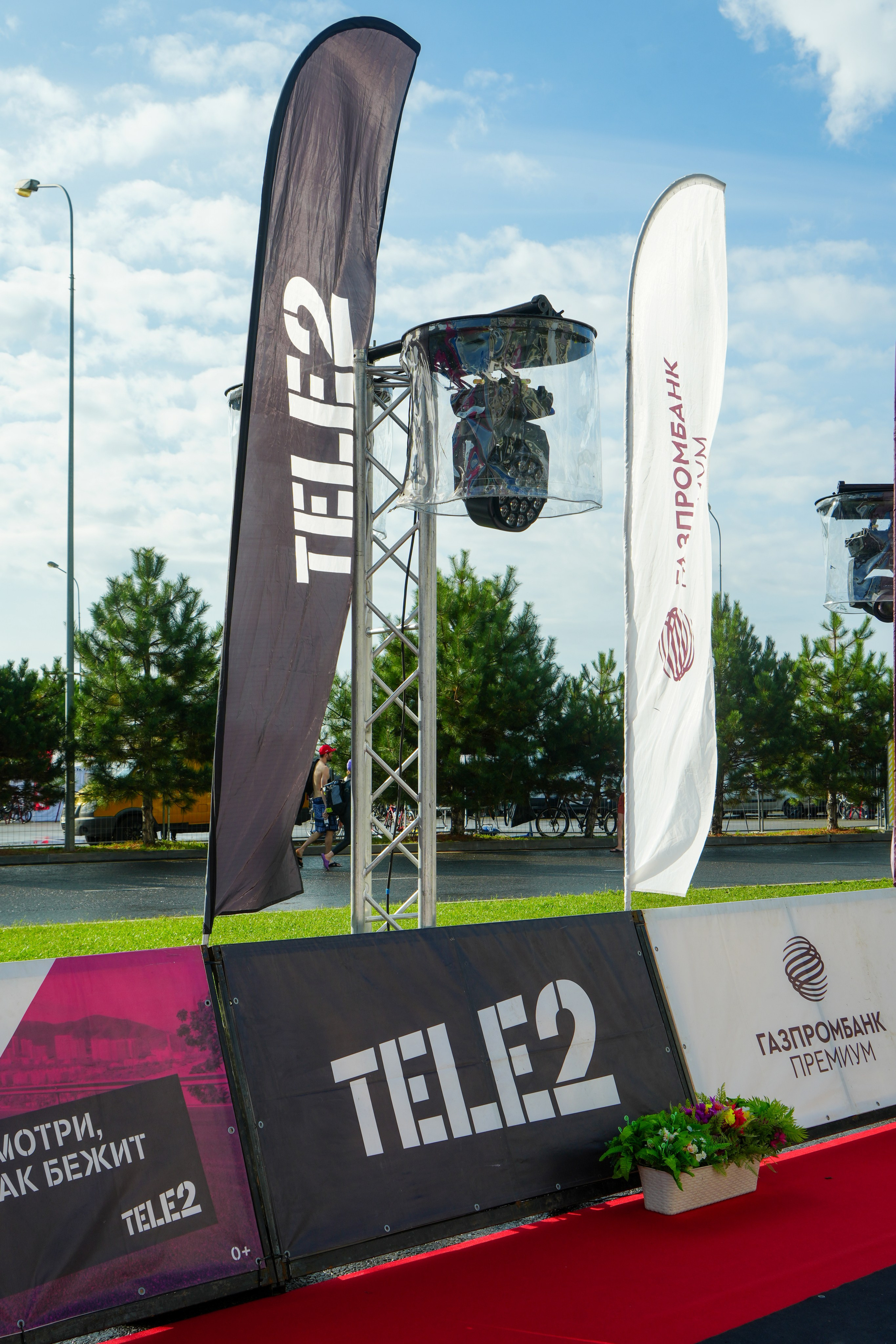 Фотоотчет партнерской интеграции для компании TELE2 на фестивале Ironstar. Репортажный фотограф в Красной Поляне и Сочи Павлюченко Екатерина