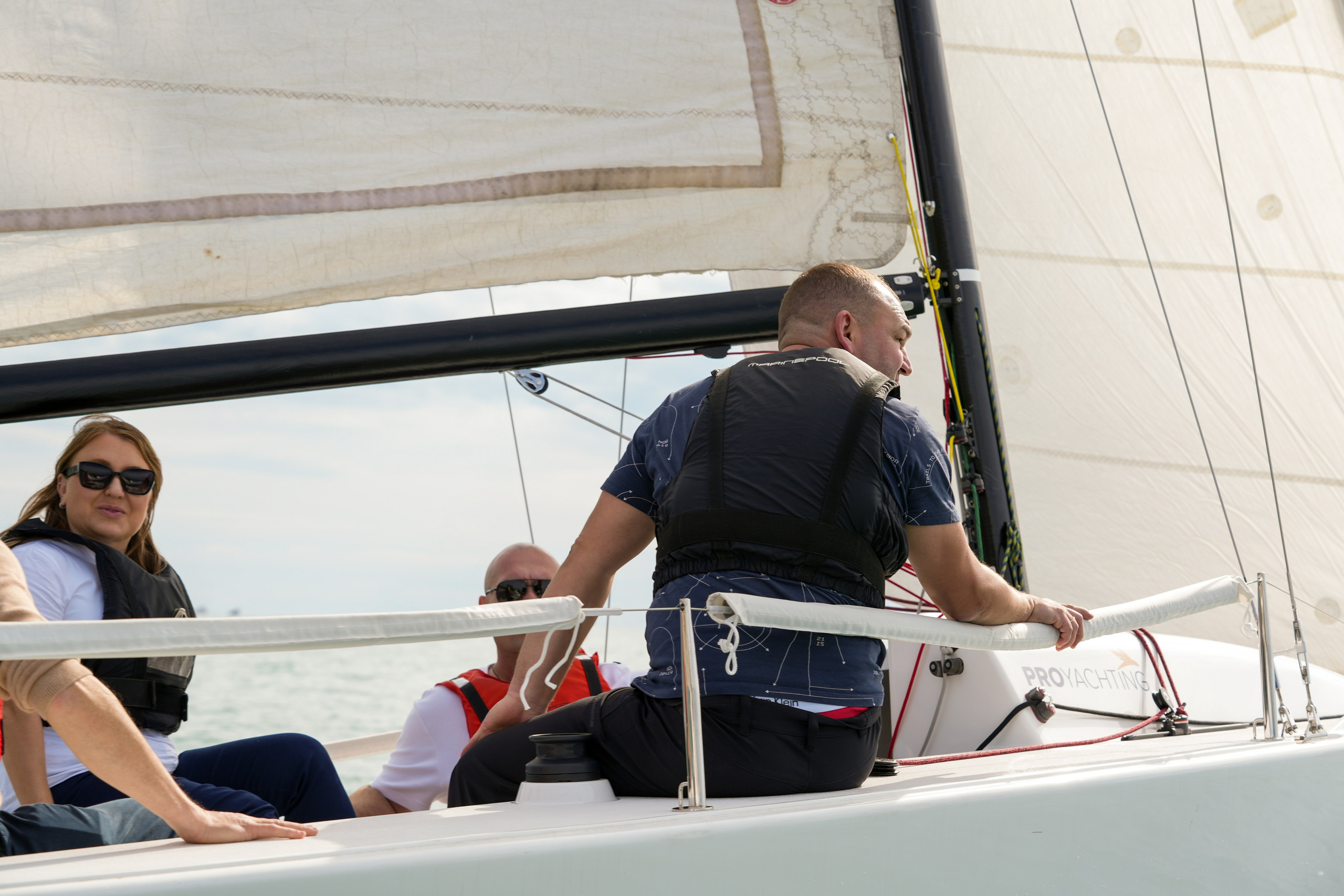 Яхтенная регата для компании Агрегатка. Репортажный фотограф в Красной Поляне и Сочи Павлюченко Екатерина