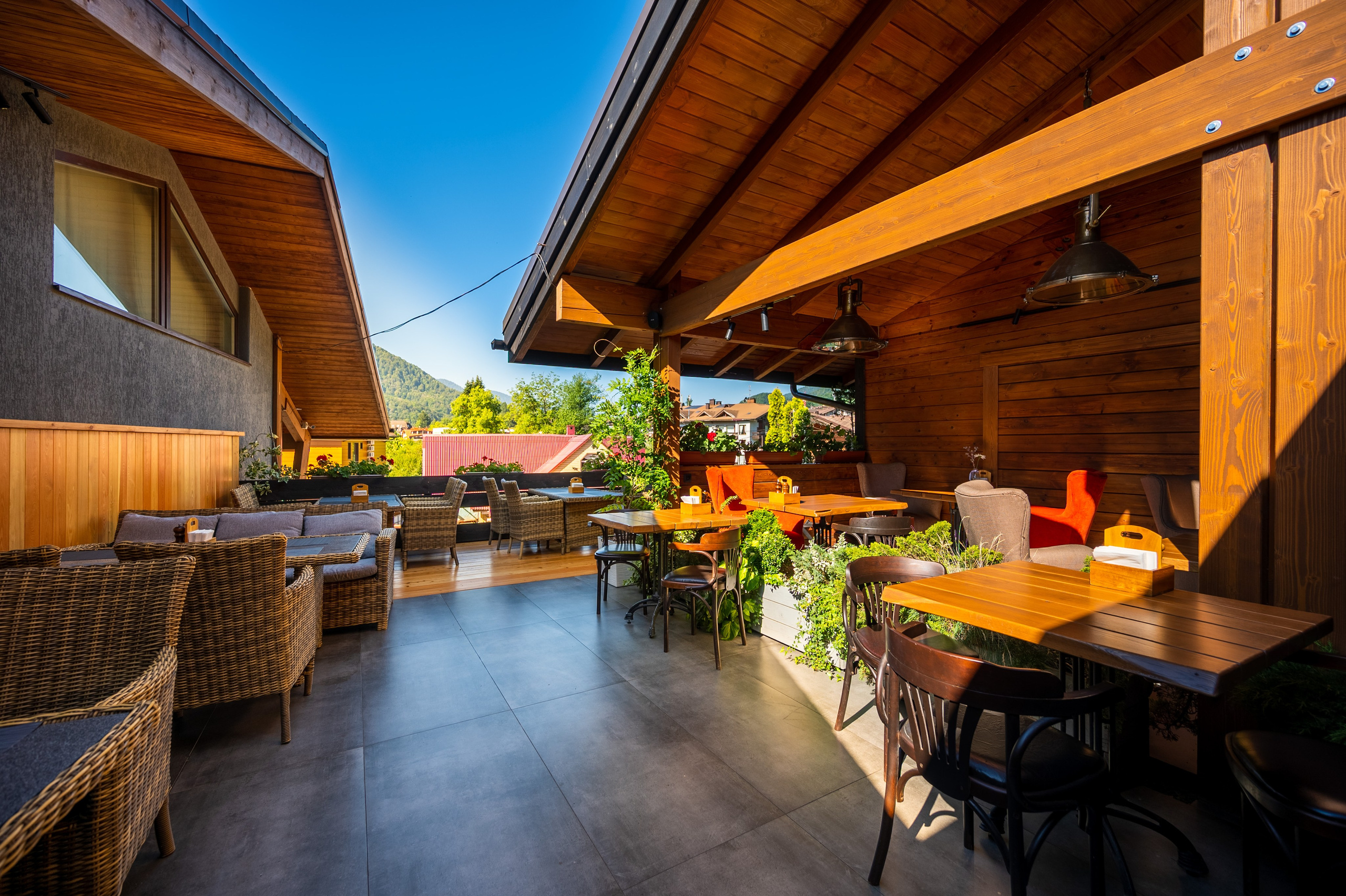 Ресторан «Трикони» в Красной Поляне. Репортажный фотограф в Красной Поляне и Сочи Павлюченко Екатерина