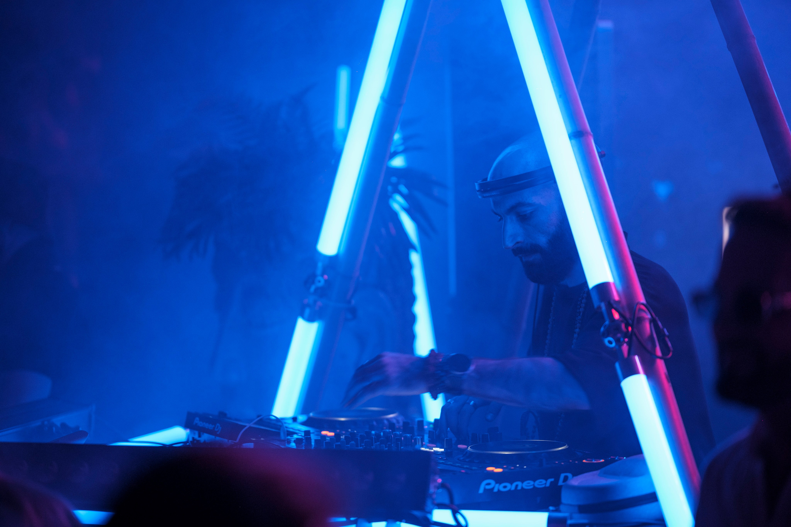 Embargo 3/02. Главная