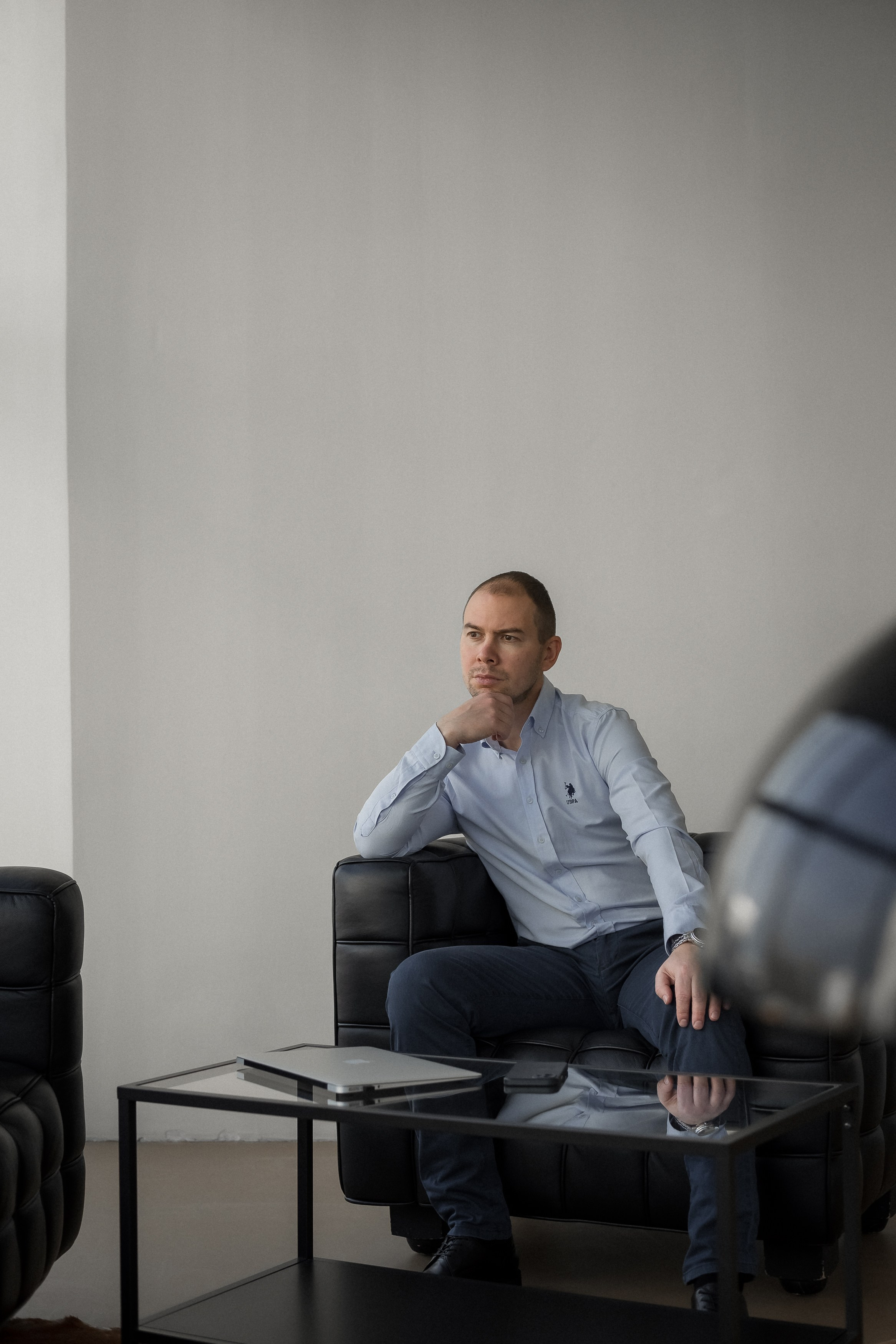 Бизнес портрет для руководителя. КОНТЕНТ |БРЕНД фотограф Санкт-Петербург — Жанна Олтаржевская