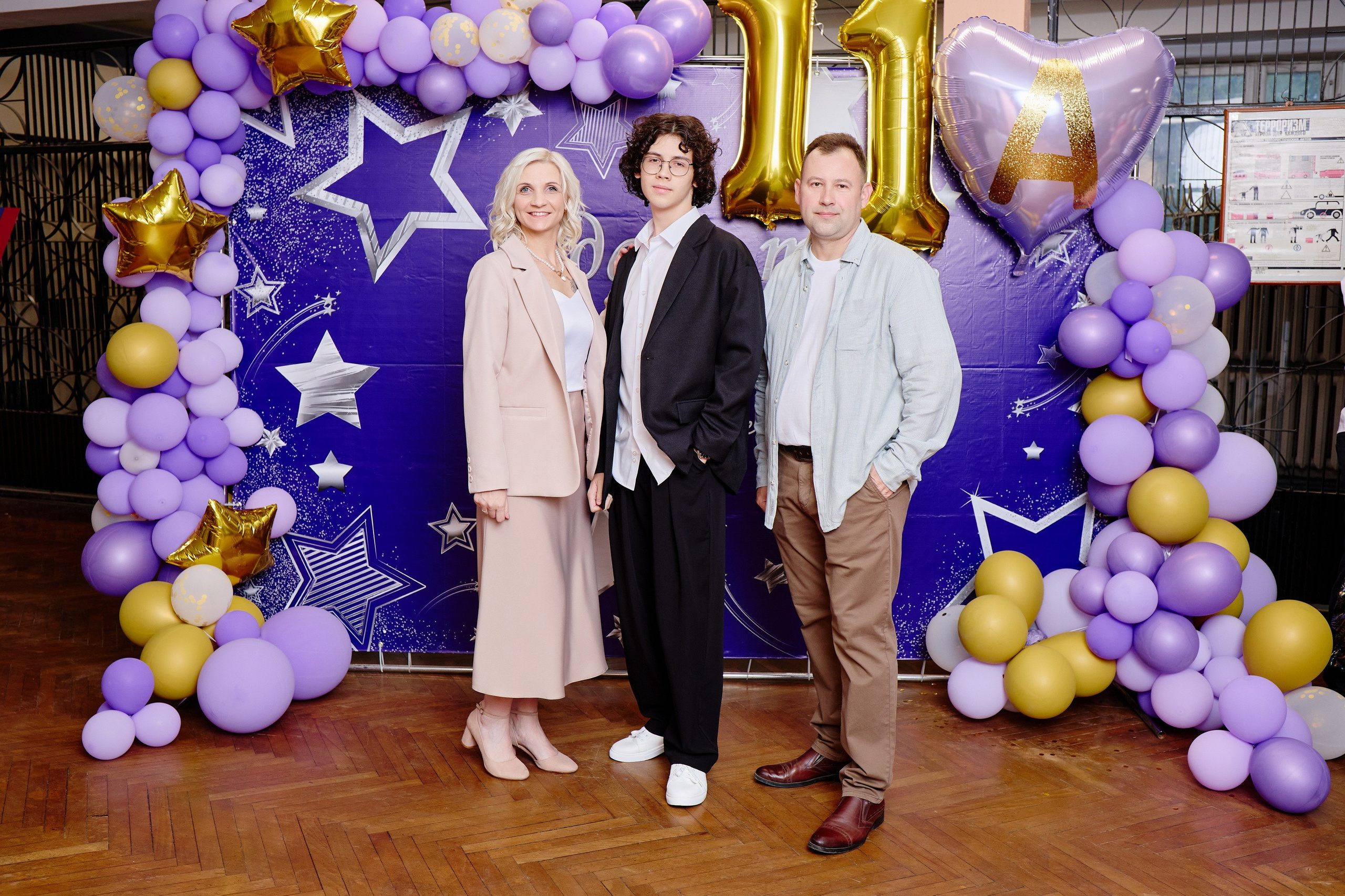 Выпускной 35 Сош. Фотограф Выпускные альбомы Таганрог Сергей Коробченко