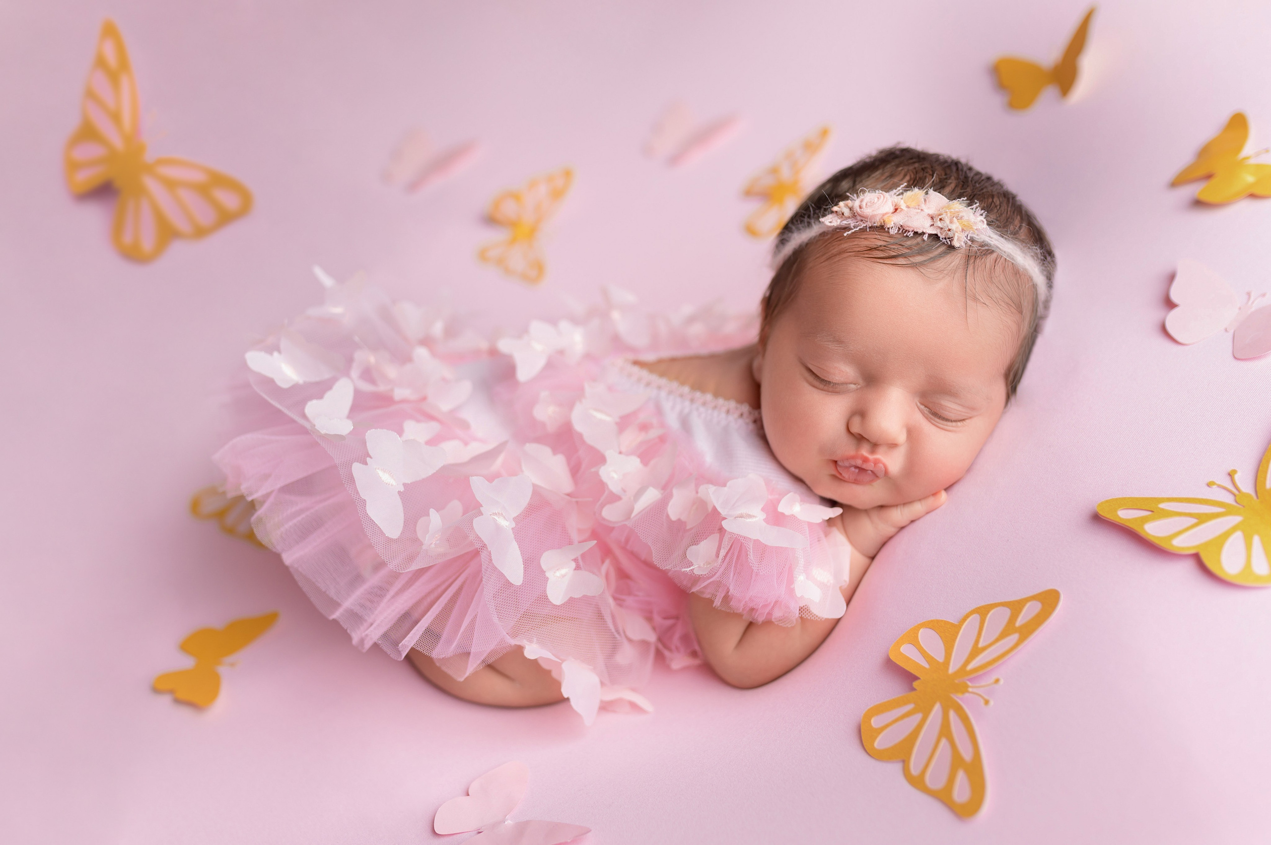 Новорожденные девочки. Детский фотограф в городе Жуковский Алиса Коробанова
