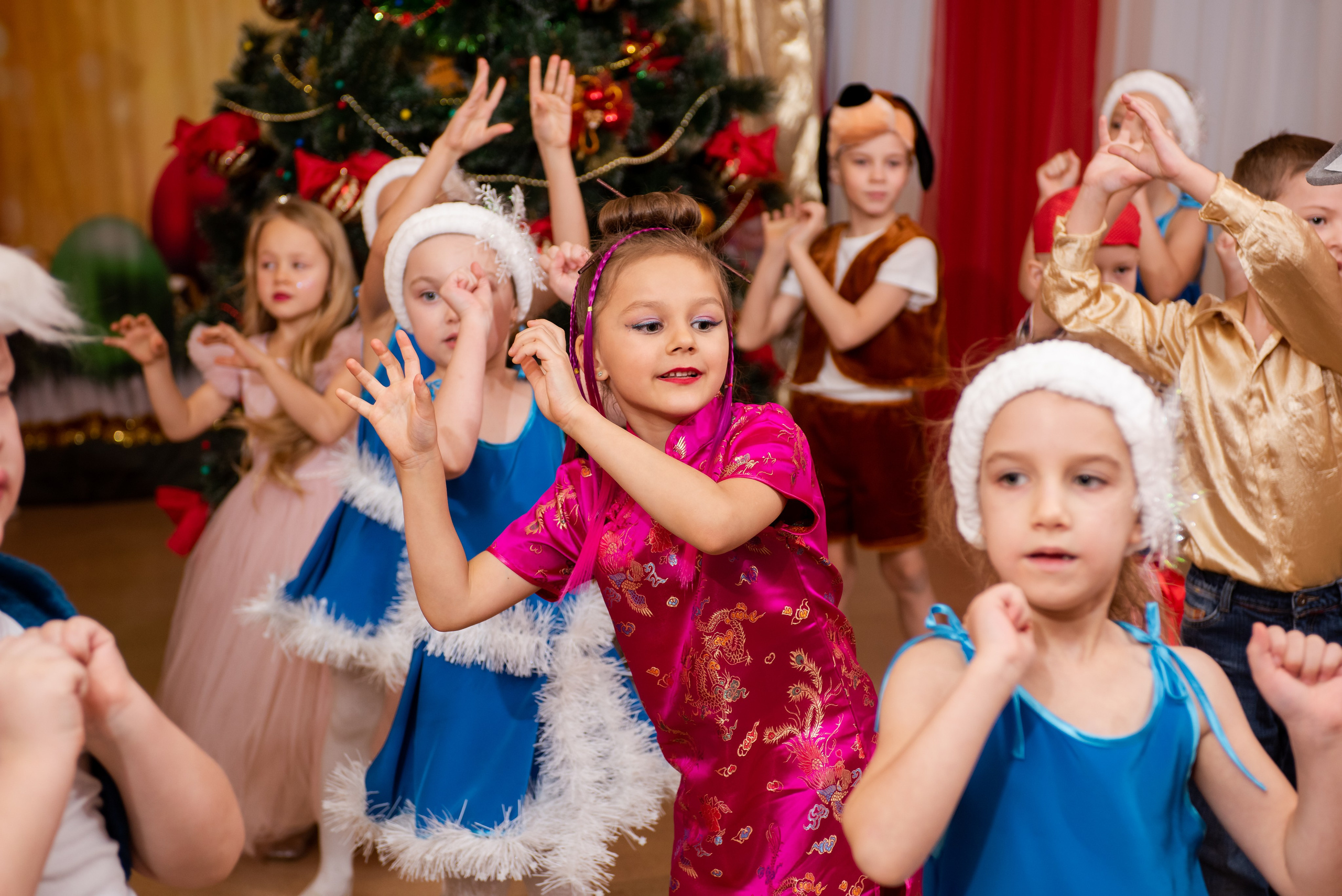 Новогодний утренник в детском саду 276. Выпускные альбомы в Севастополе, Крыму и Екатеринбурге