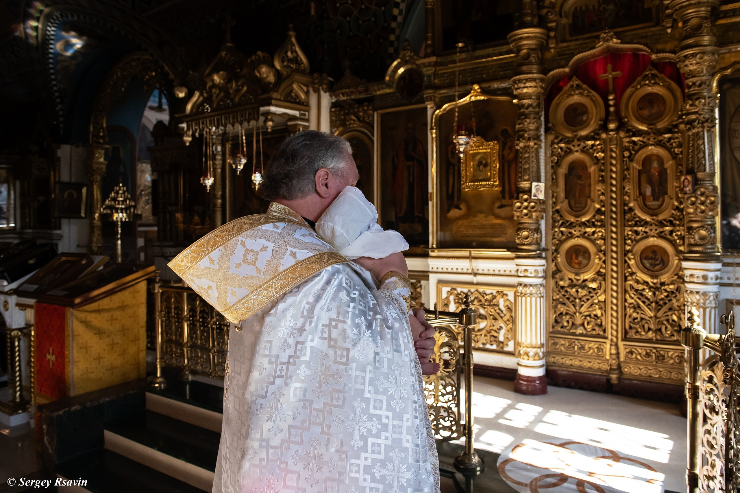 Съемка крещения. Фотограф в Москве Сергей Рсавин