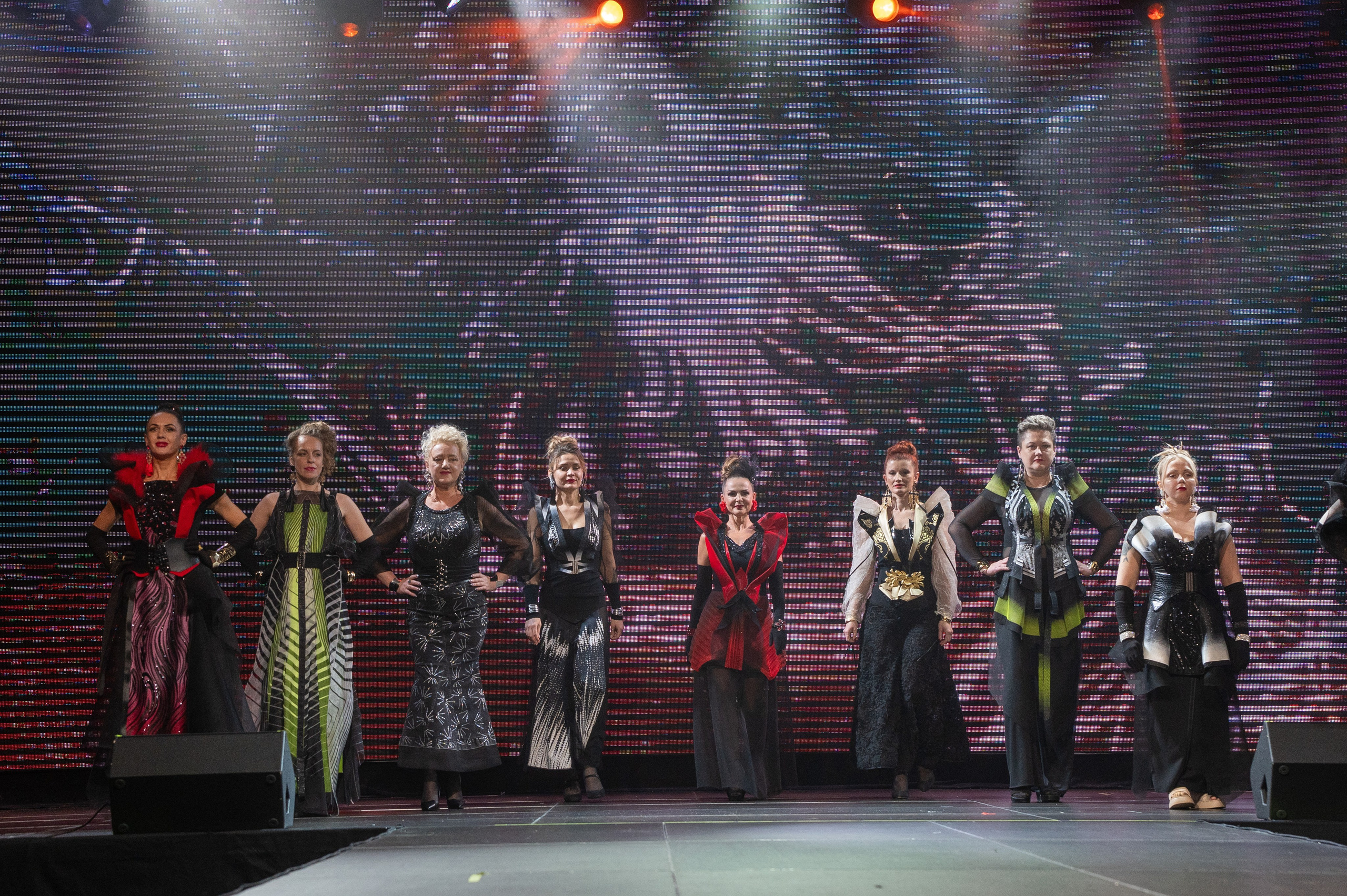 Большая новогодняя тусовка. Фотоуслуги, услуги фотографа, фотографирование важных событий