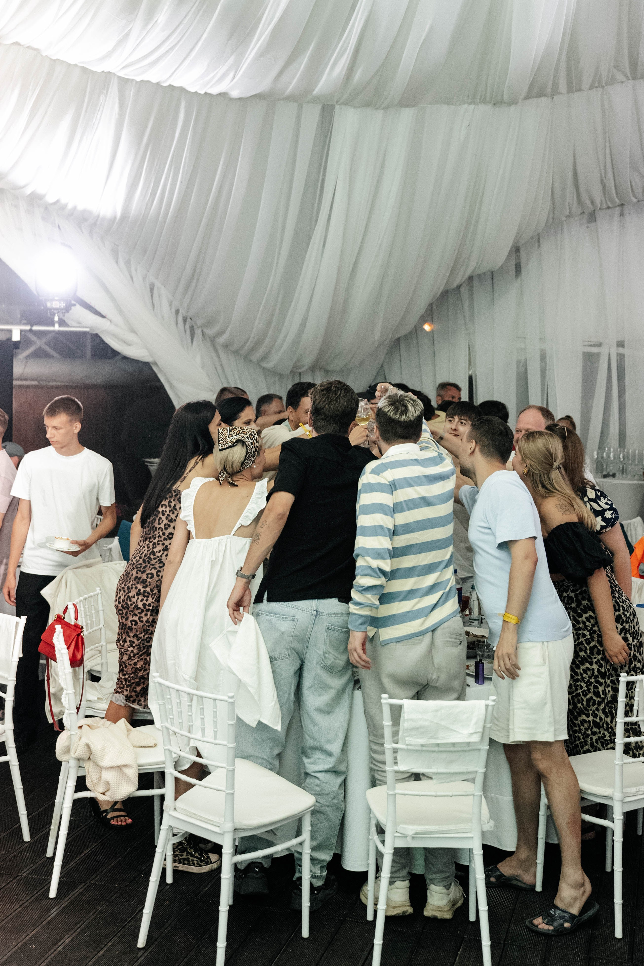 Бери заряд. Свадебный фотограф Москва Александра Аверкова