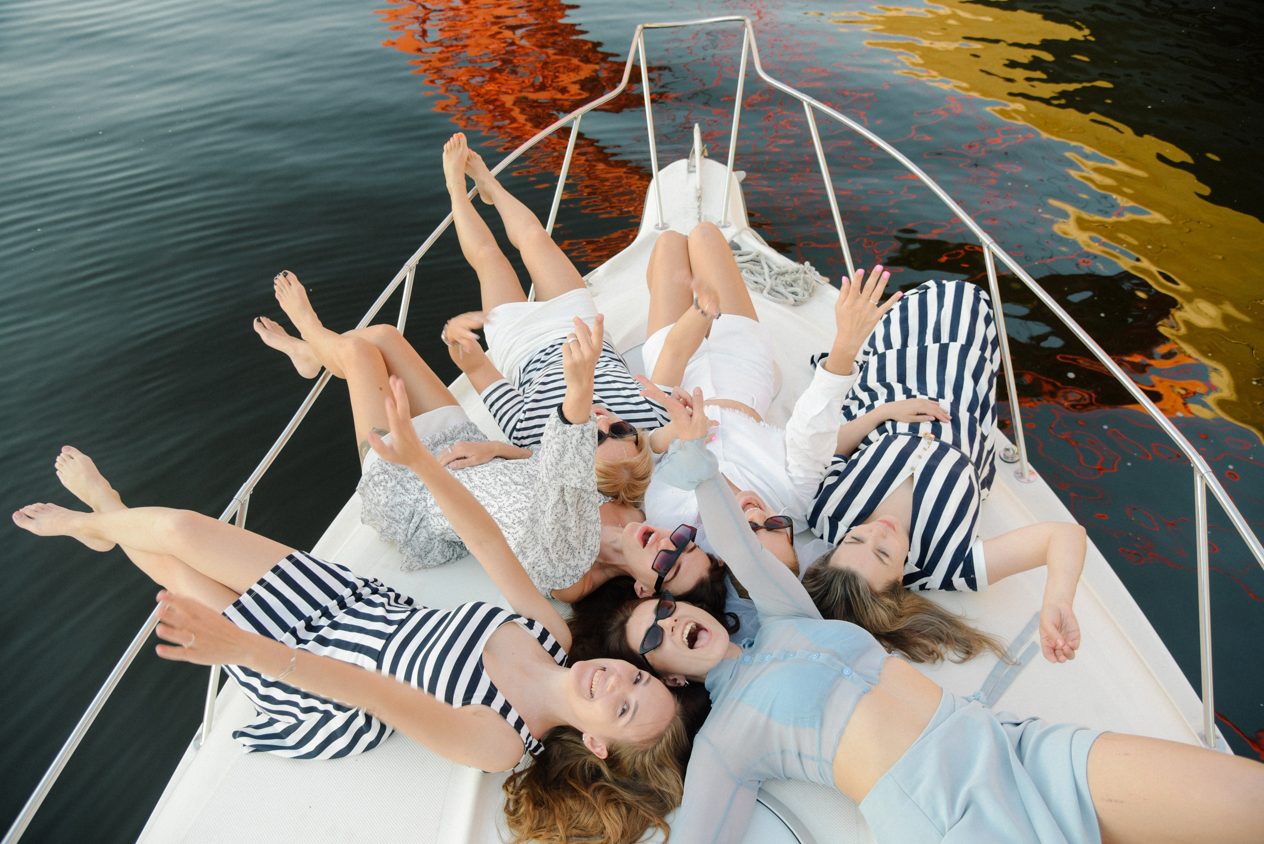 Девичник на яхте. Фотограф Лола Волна, город Москва