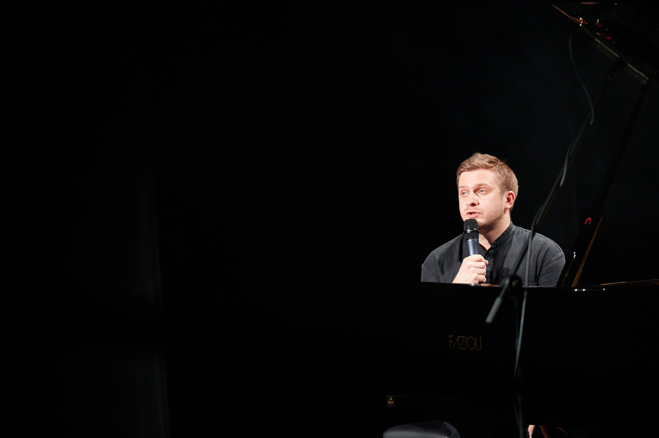 THEATRUM — Илья Бешевли. Репортажный фотограф Екатеринбург