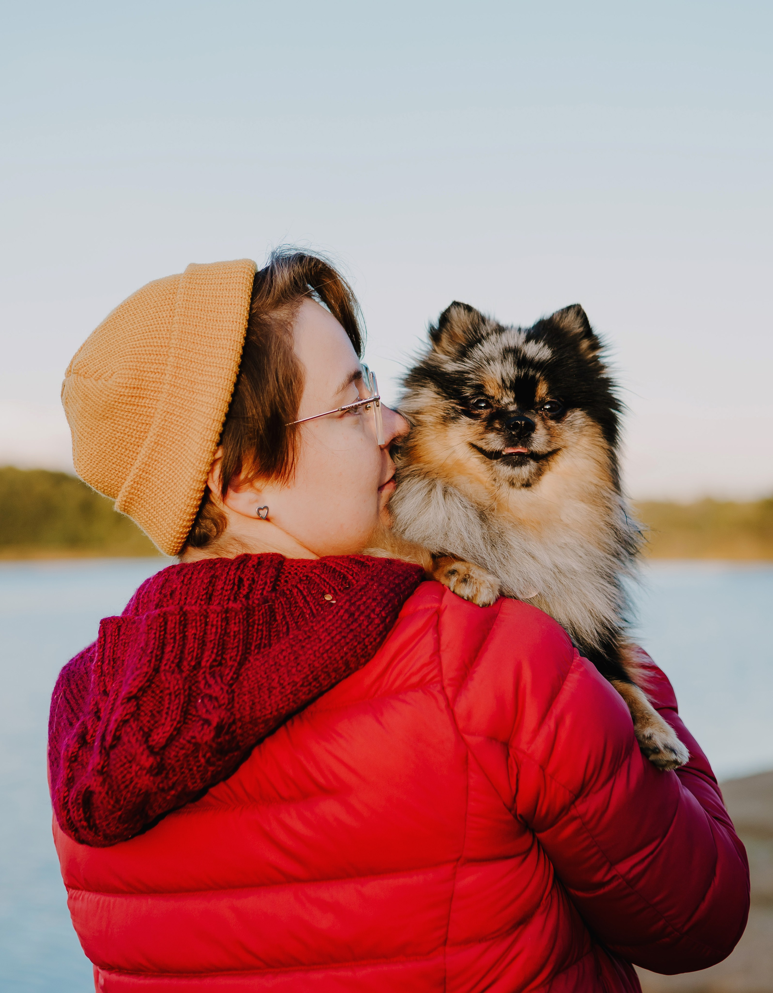 Семейная фотосессия с двумя собаками на закате. Фотограф анималист в Спб недорого Олеся Майорова