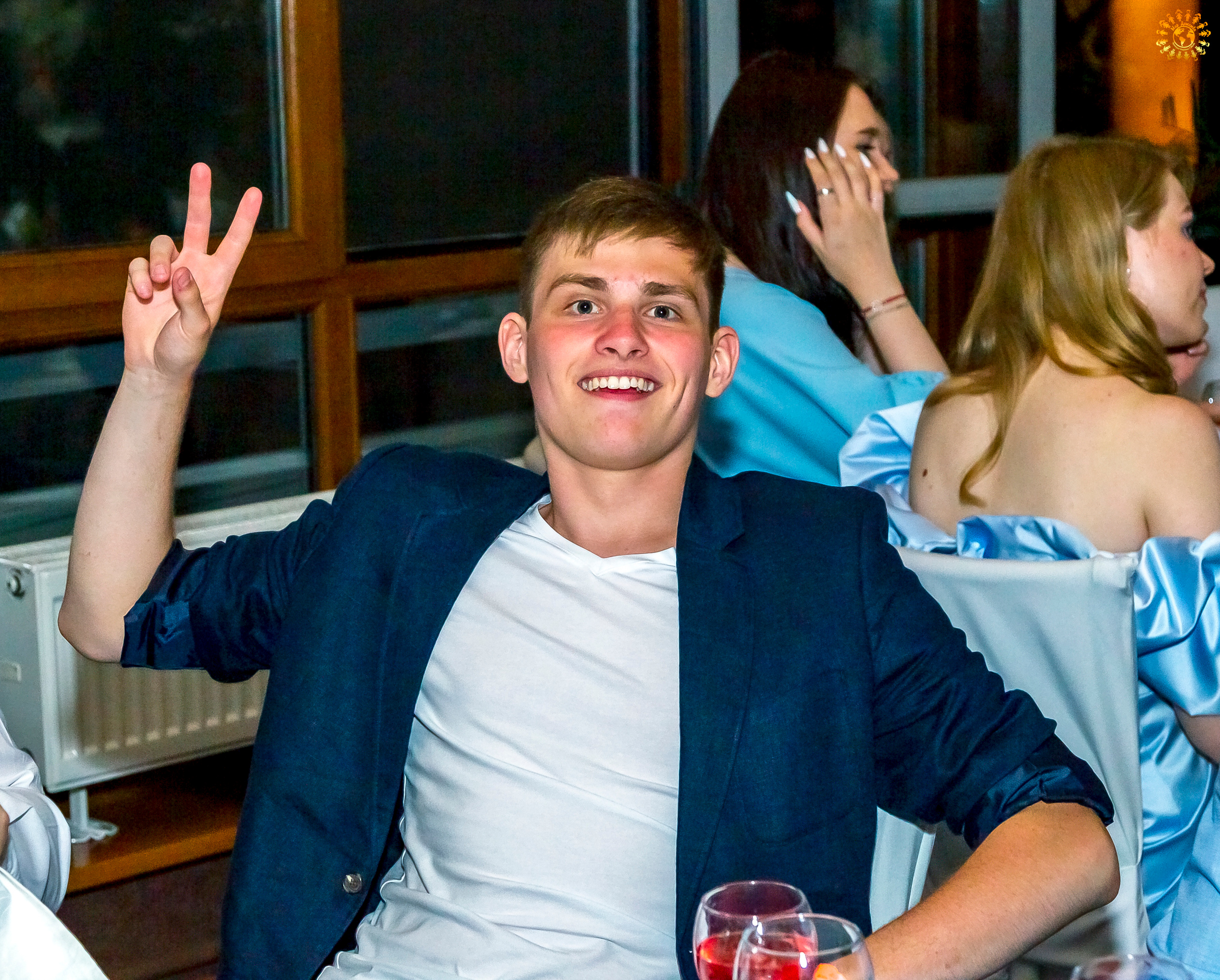 Выпускной 2022 (Москва, ресторан «Времена года»). Репортажная съемка в Москве и области. Анималистика