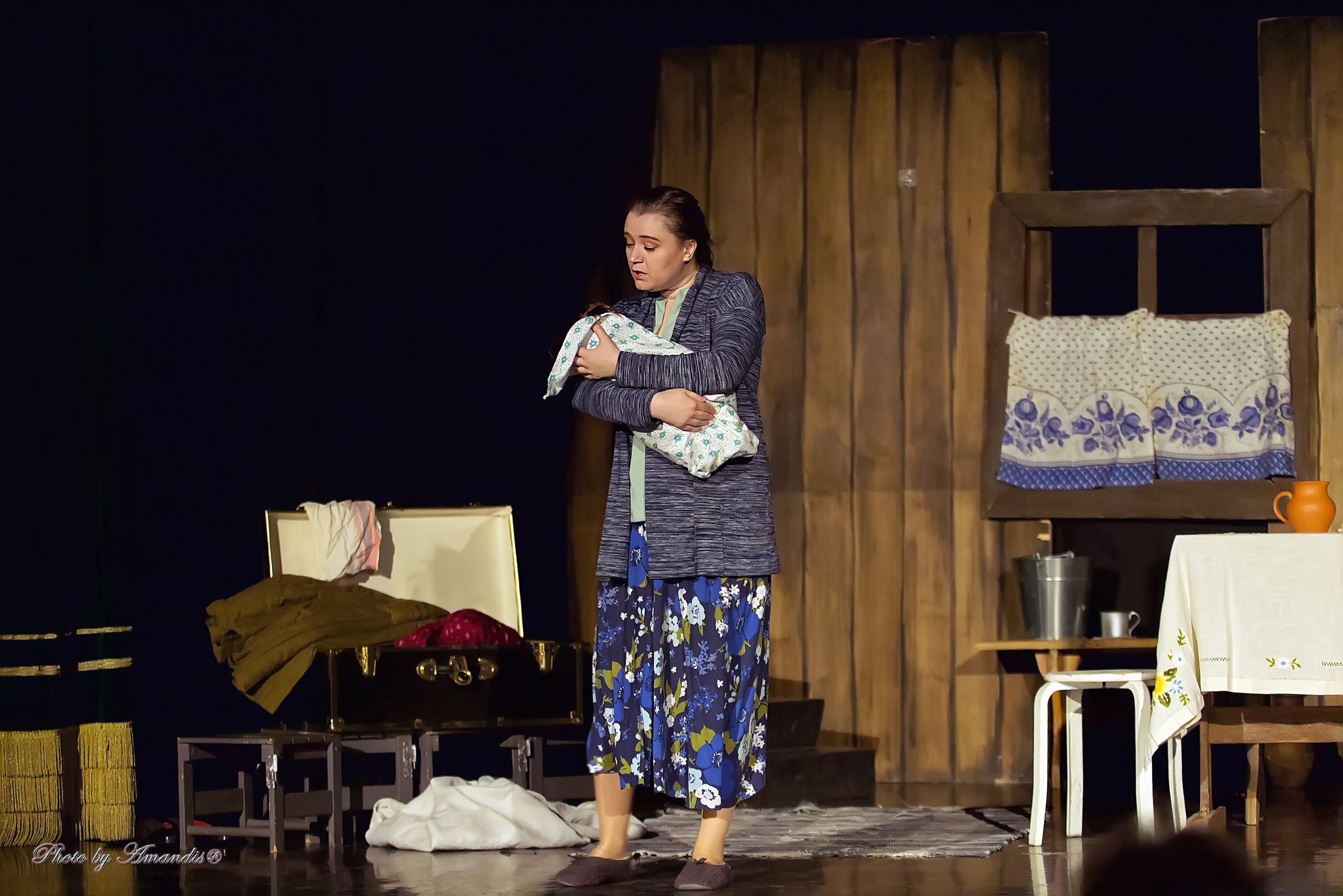 Спектакль «И пробил час.». Репортажная съемка в Москве и области. Анималистика