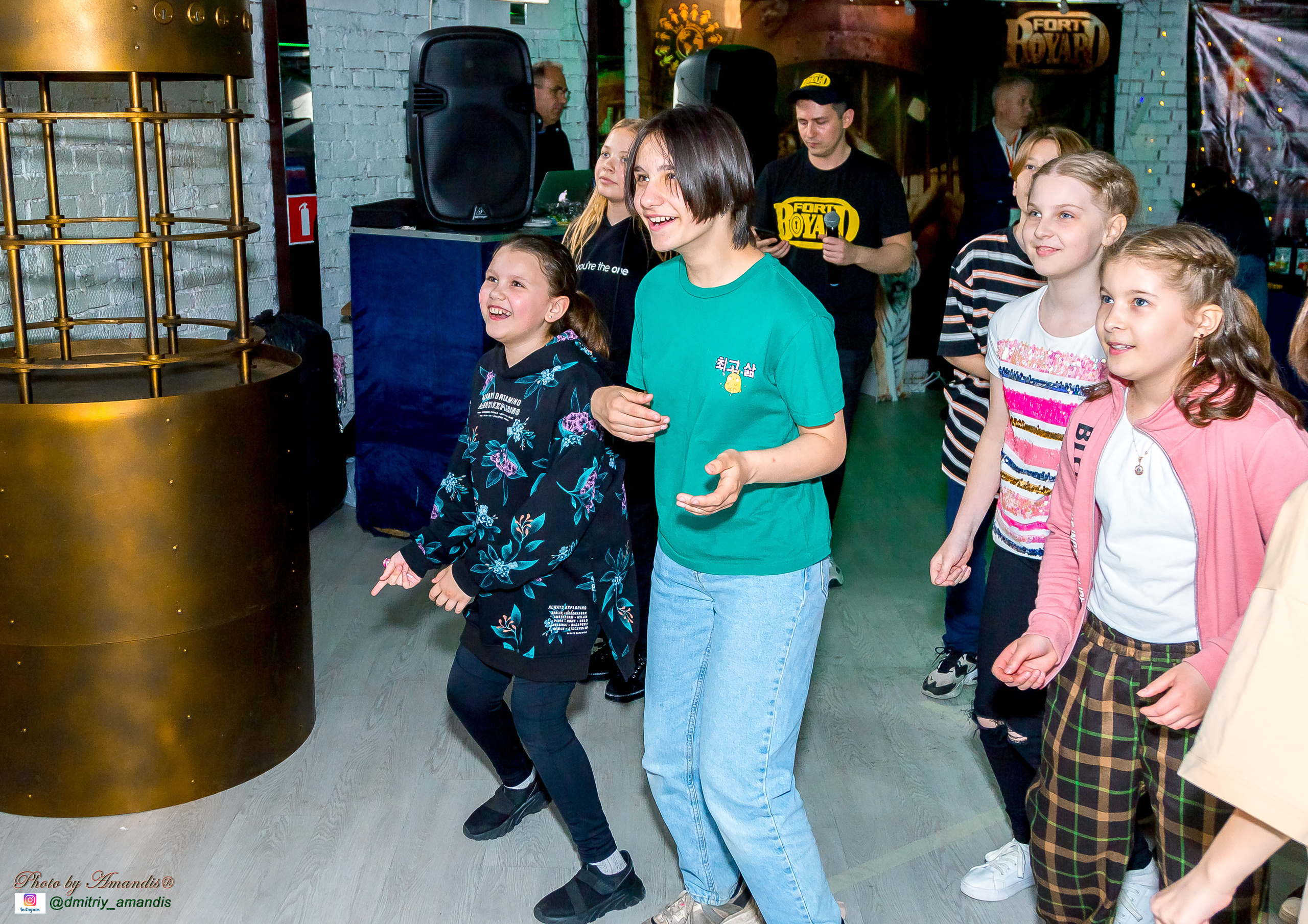 Выпускной 2022. Репортажная съемка в Москве и области. Анималистика