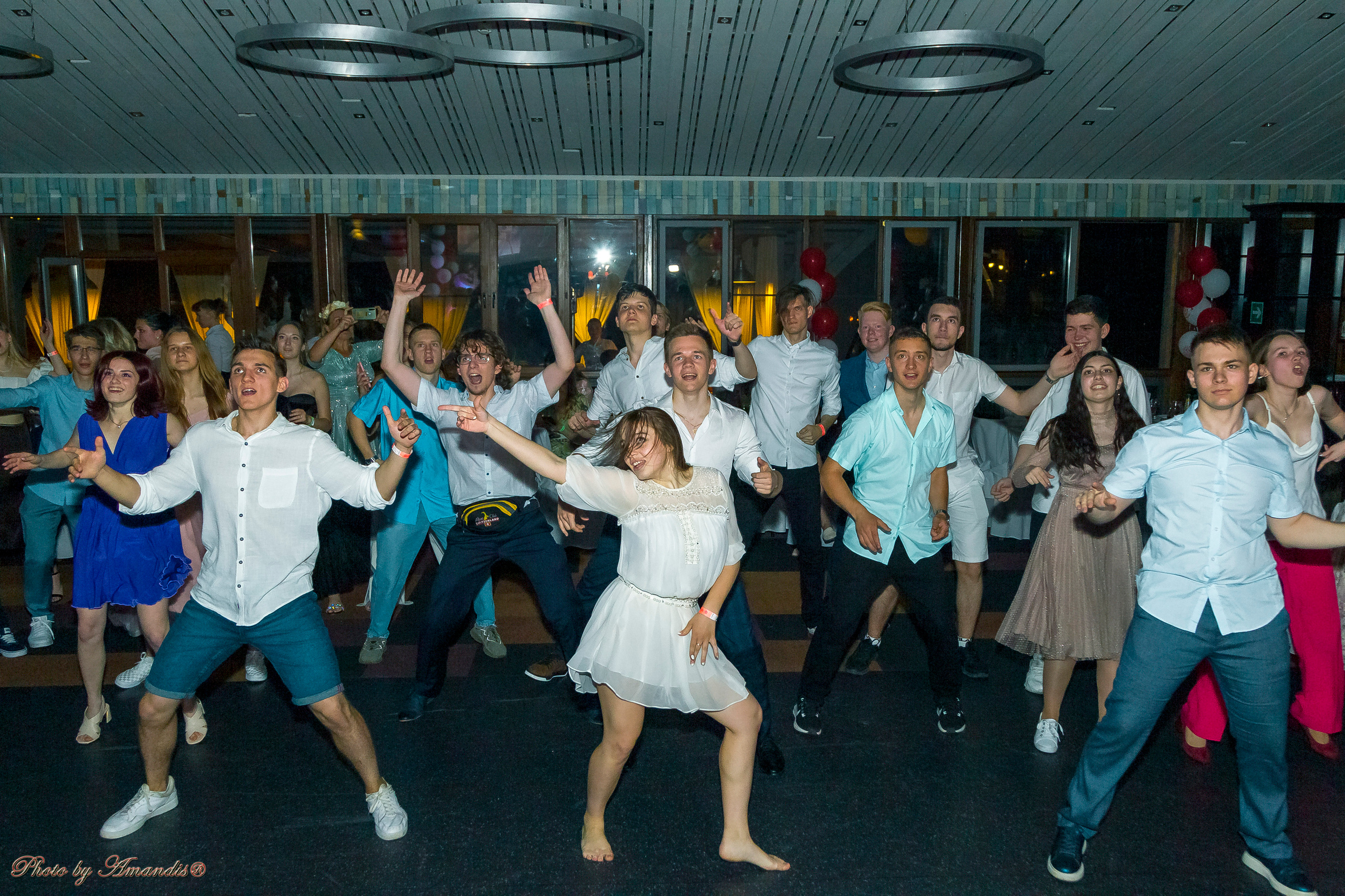 Выпускной 2022 (Москва, ресторан «Времена года»). Репортажная съемка в Москве и области. Анималистика