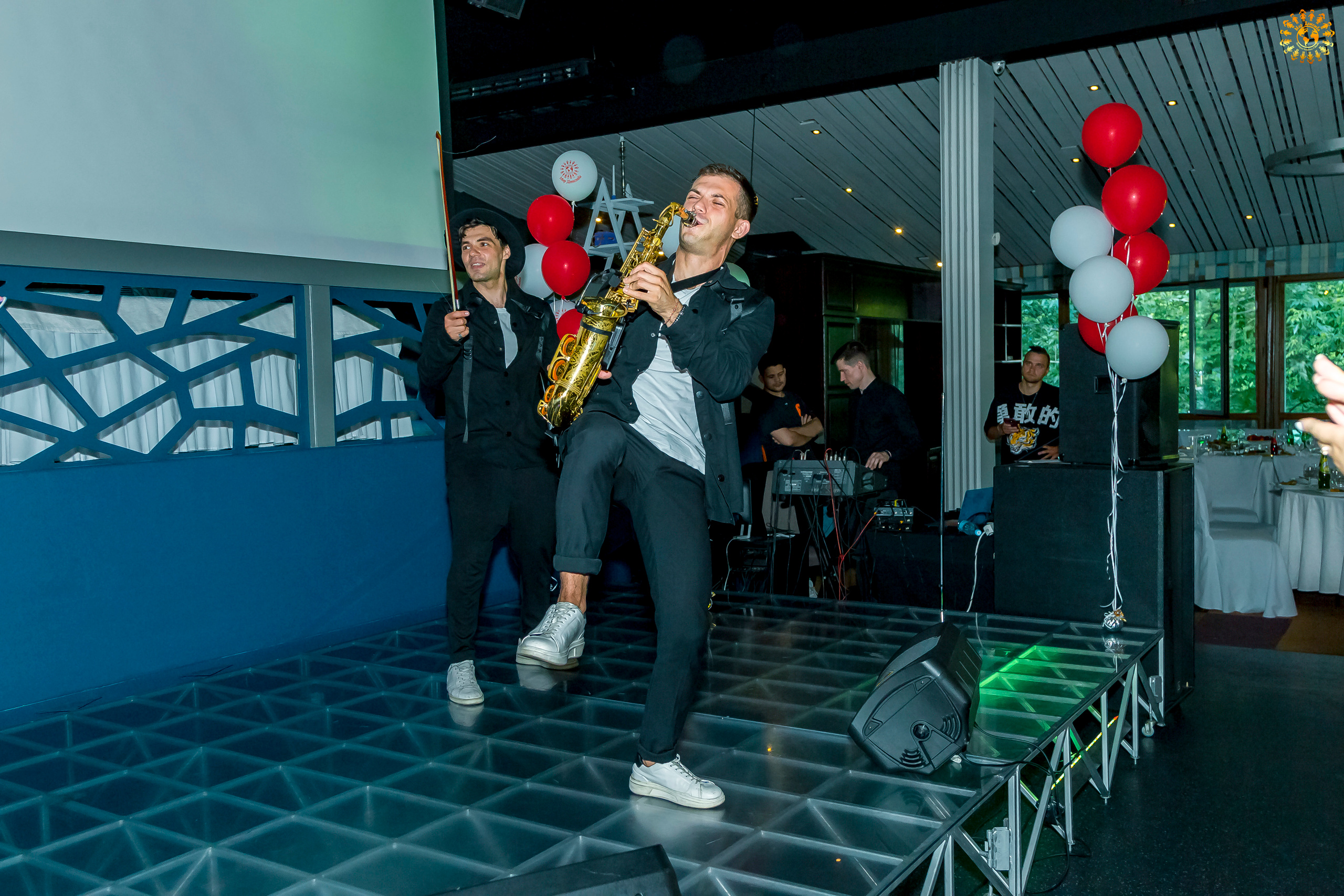 Выпускной 2022 (Москва, ресторан «Времена года»). Репортажная съемка в Москве и области. Анималистика