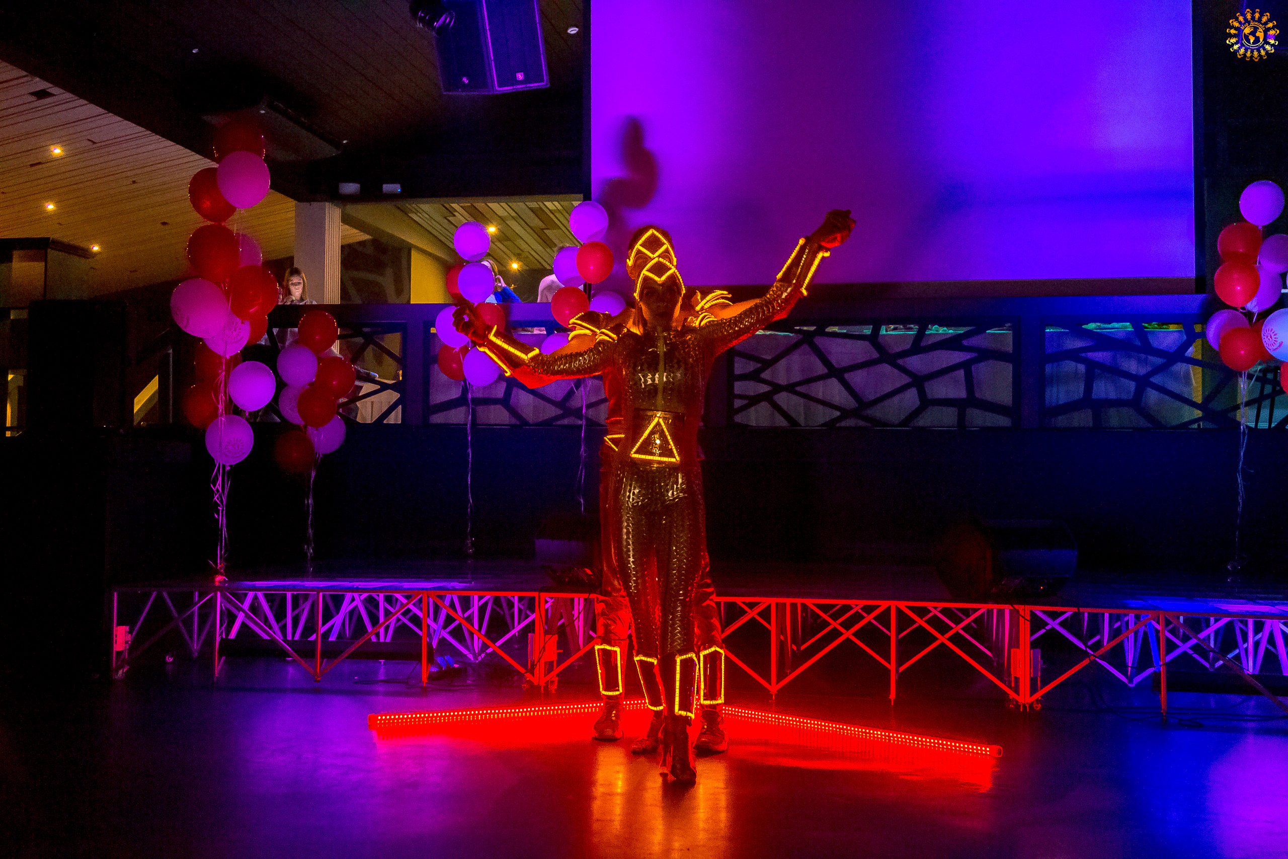 Выпускной 2022 (Москва, ресторан «Времена года»). Репортажная съемка в Москве и области. Анималистика