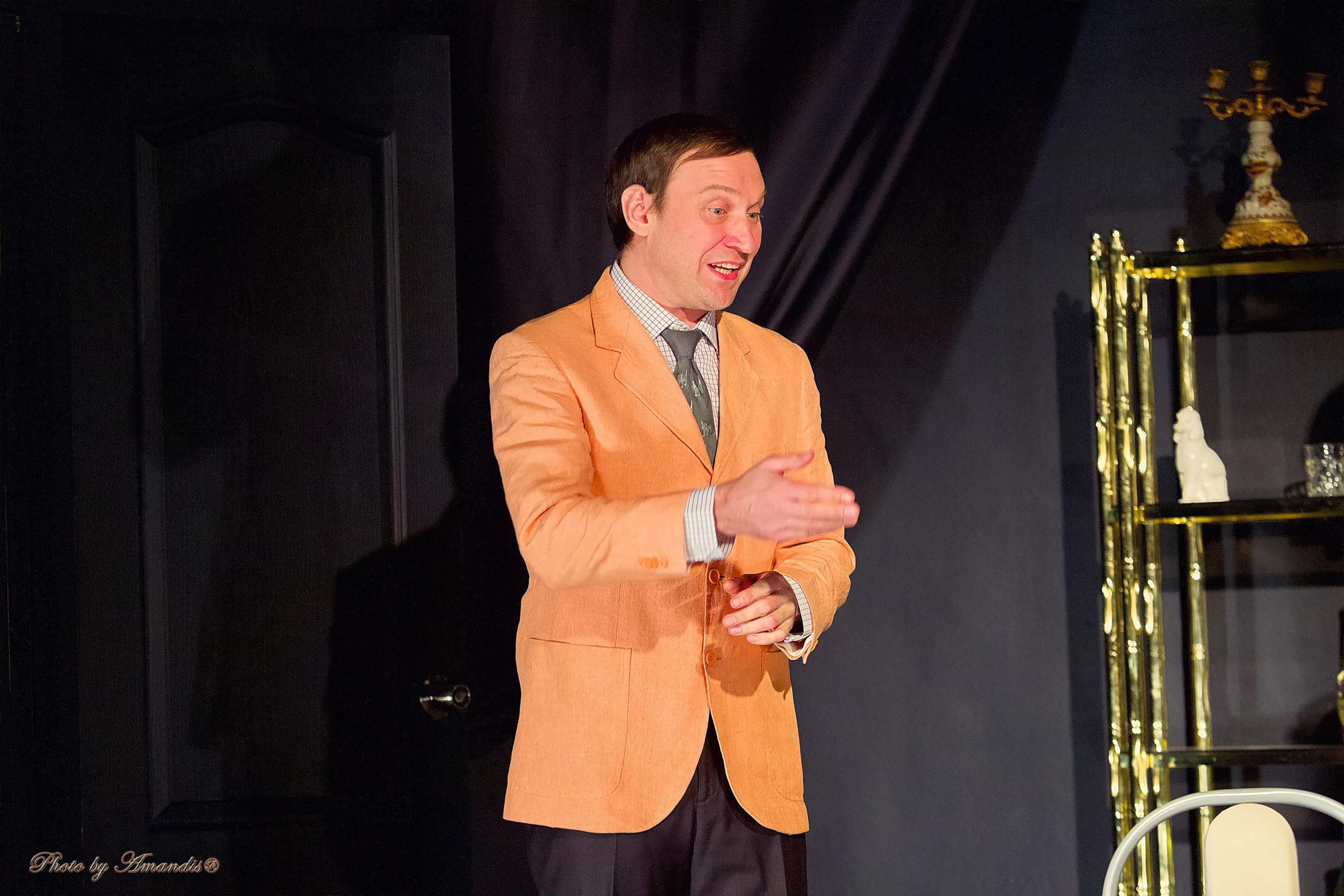 Спектакль «Ужин с дураком». Репортажная съемка в Москве и области. Анималистика