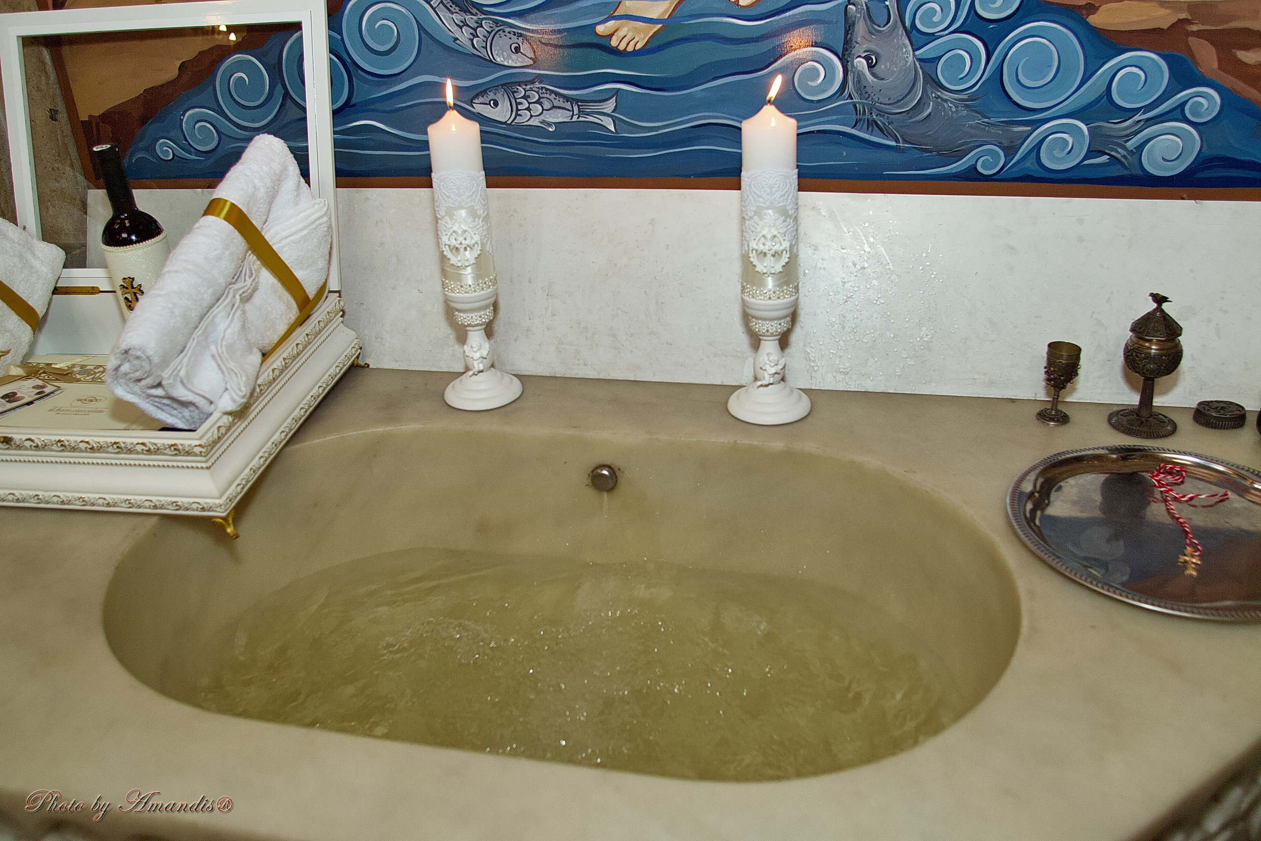 Крещение в армянской церкви. Репортажная съемка в Москве и области. Анималистика