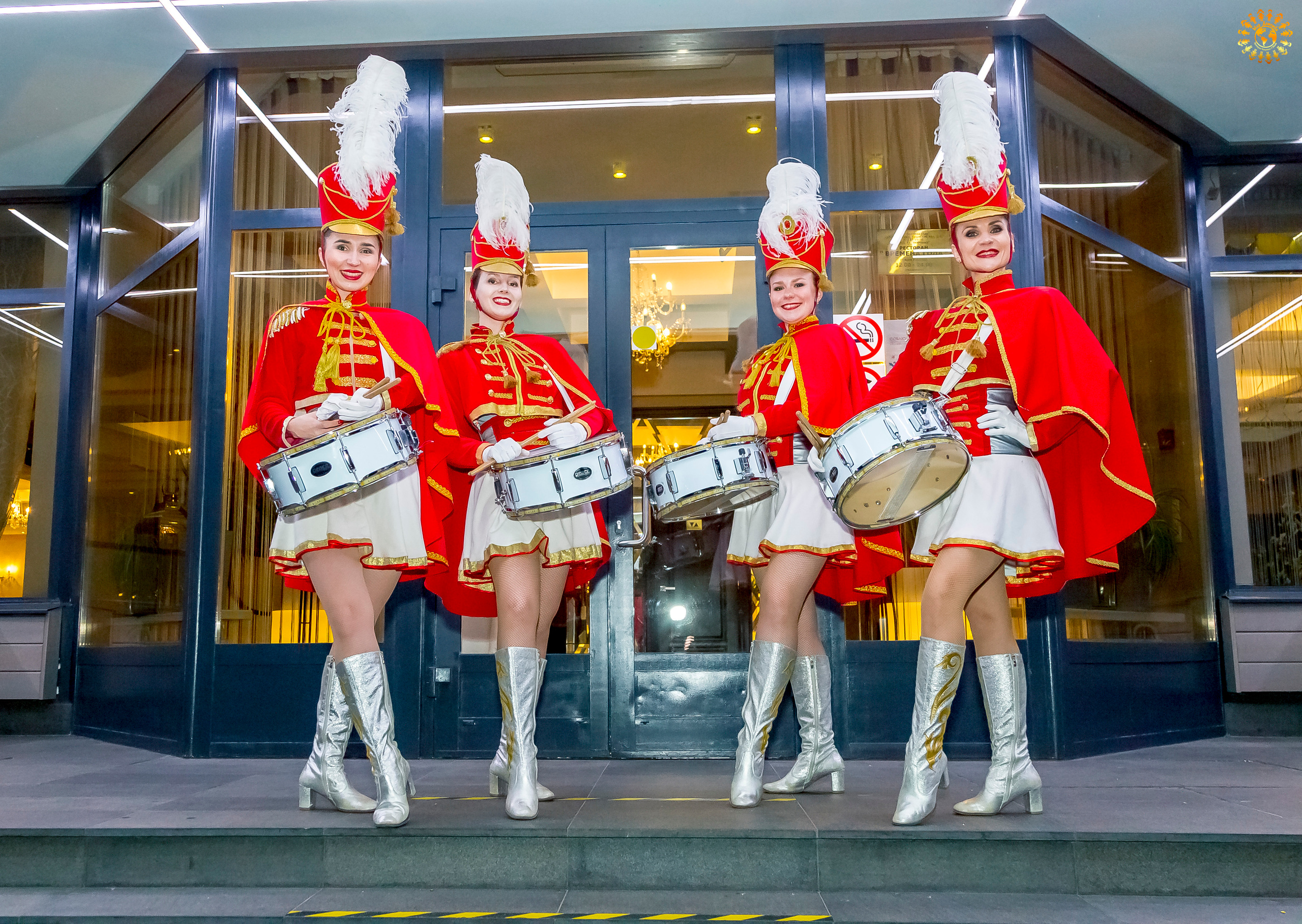 Выпускной 2022 (Москва, ресторан «Времена года»). Репортажная съемка в Москве и области. Анималистика