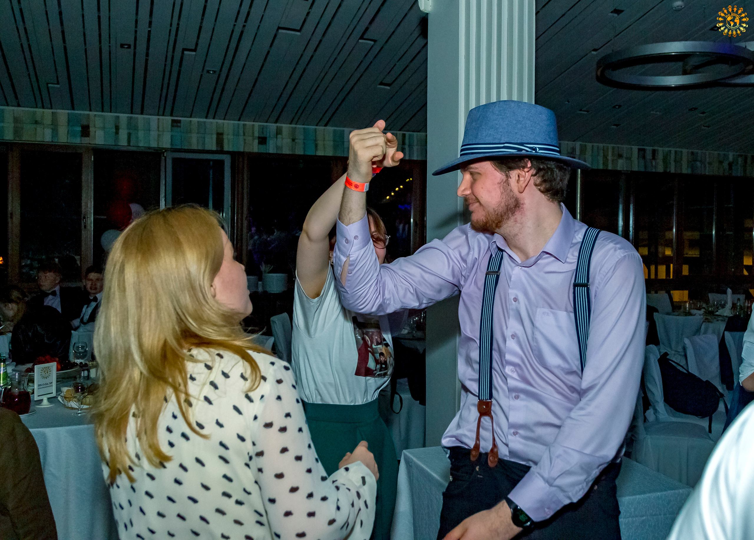 Выпускной 2022 (Москва, ресторан «Времена года»). Репортажная съемка в Москве и области. Анималистика