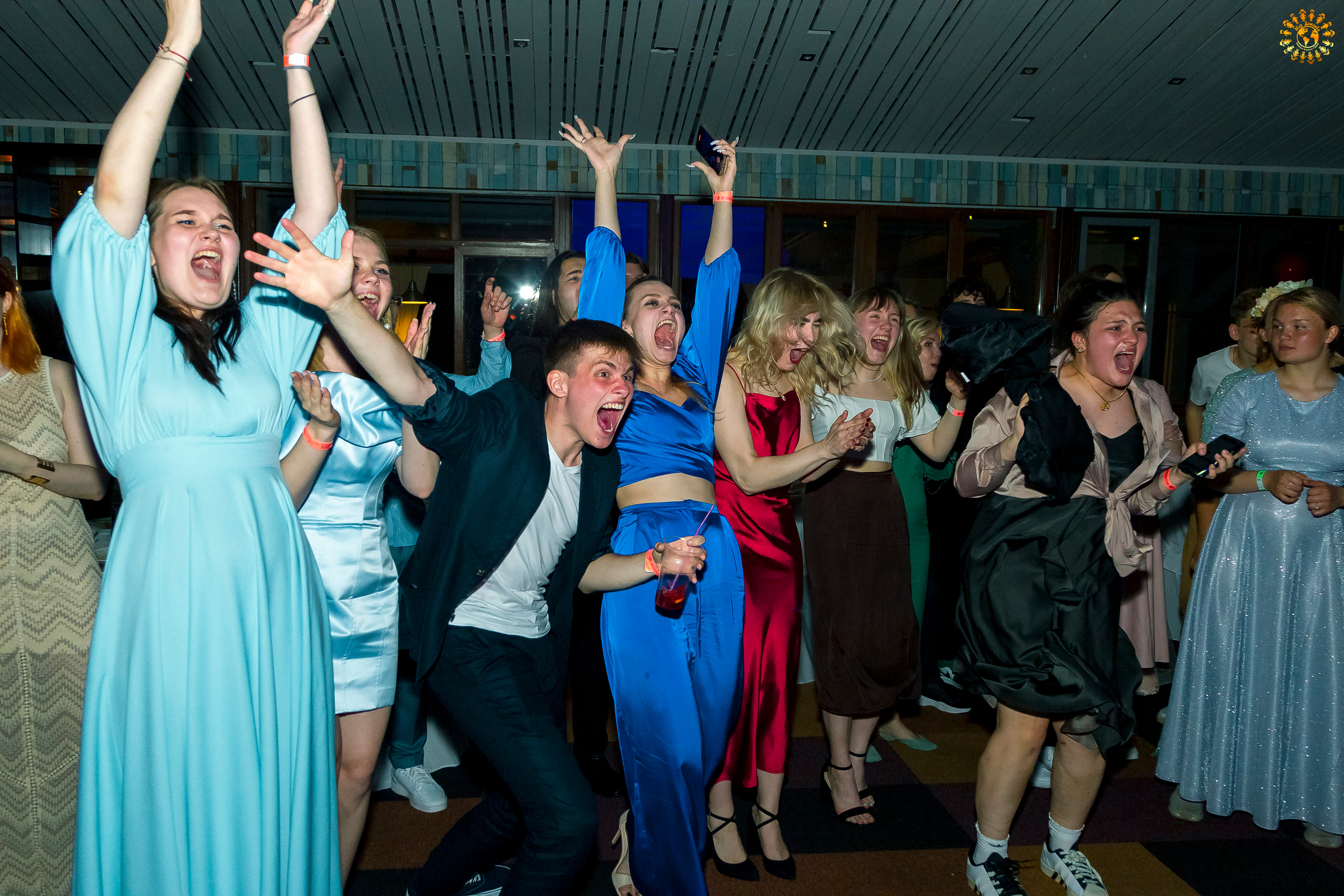 Выпускной 2022 (Москва, ресторан «Времена года»). Репортажная съемка в Москве и области. Анималистика