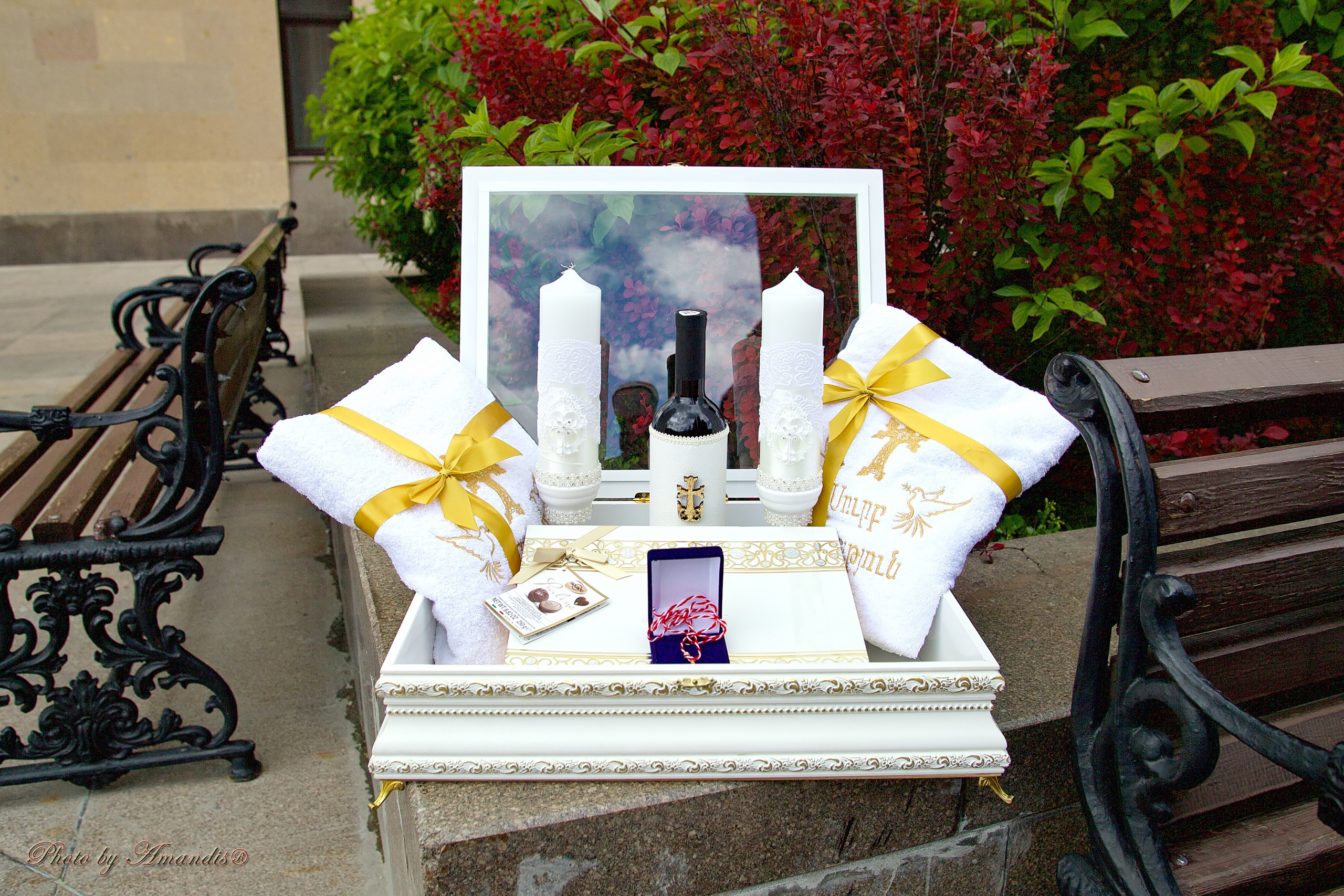 Крещение в армянской церкви. Репортажная съемка в Москве и области. Анималистика